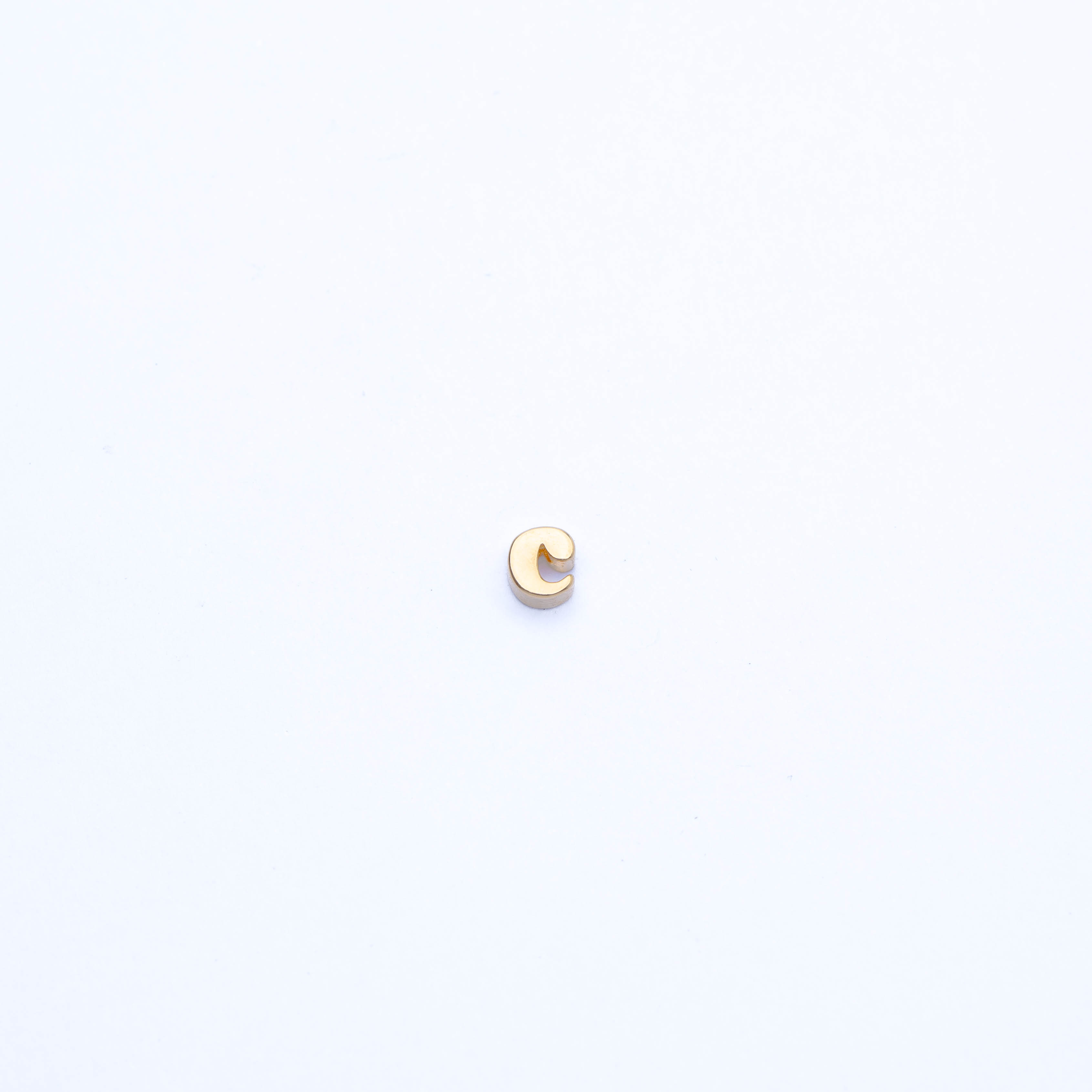 10023 Spacer Initial lower Case c