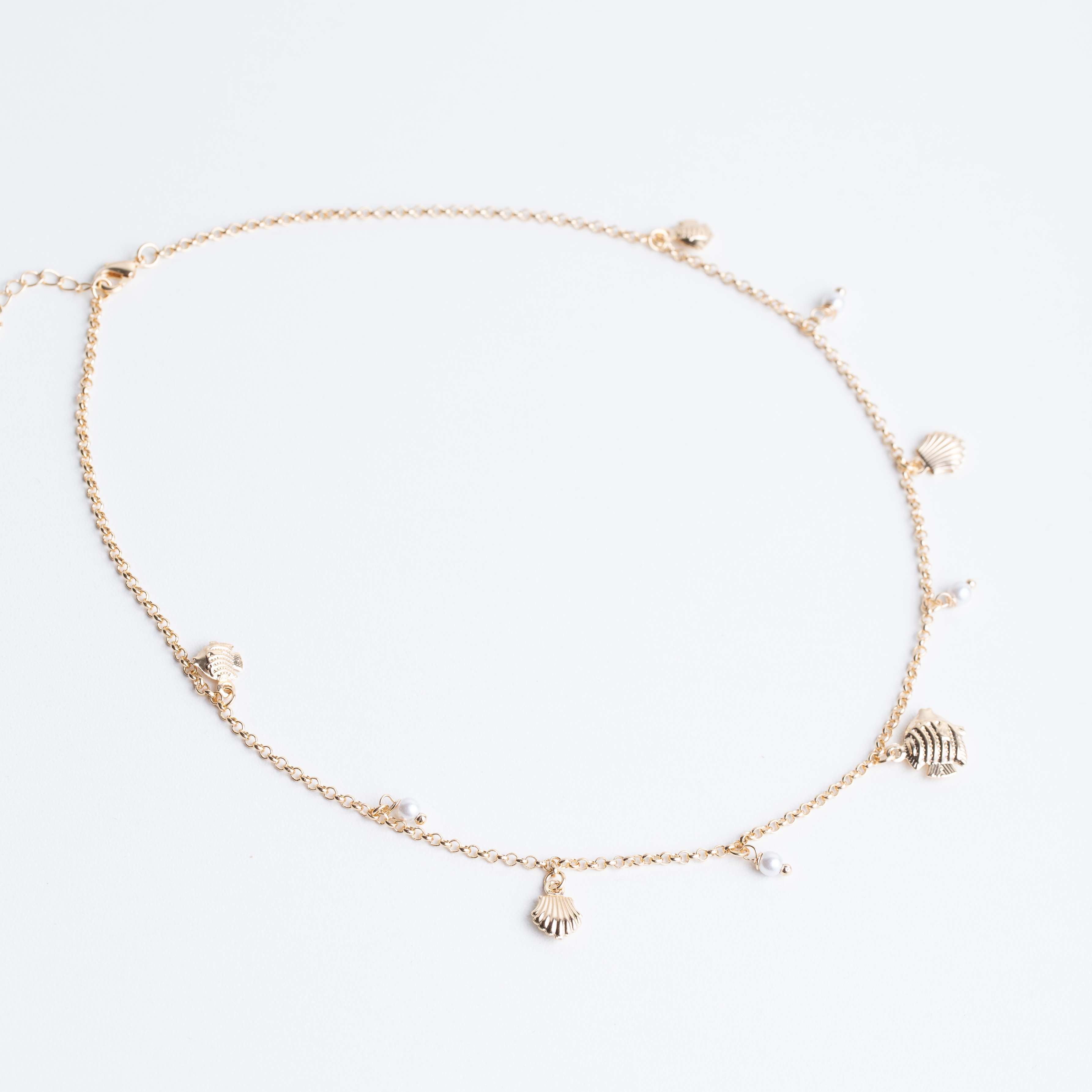 20902 Gold Necklace with Marine Charms and Pearls