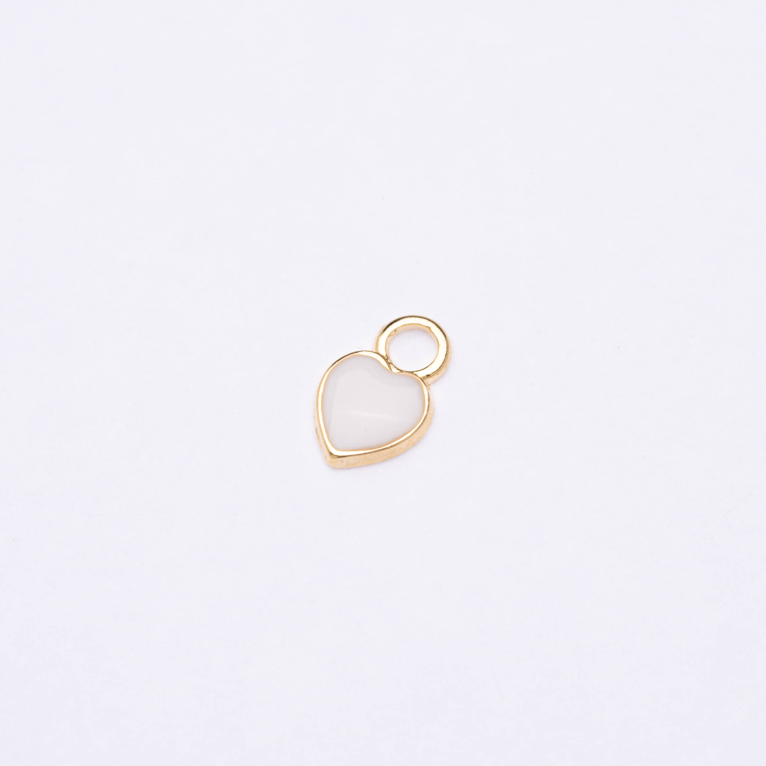 9417 Enamel White Heart