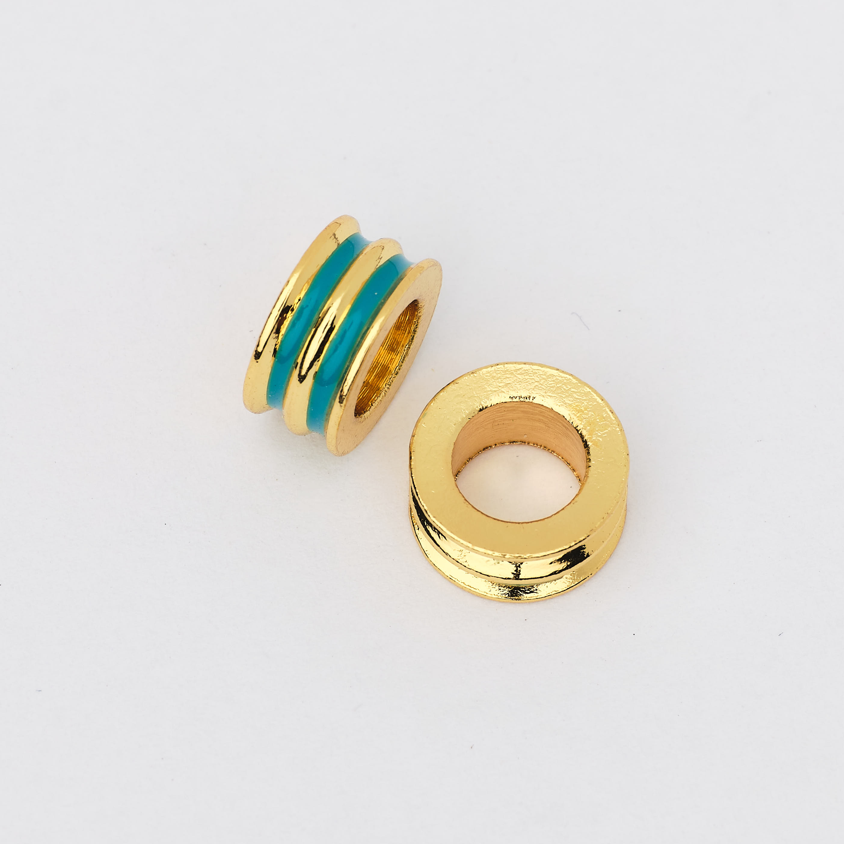 15039 Turquoise with Gold Accent Spacer