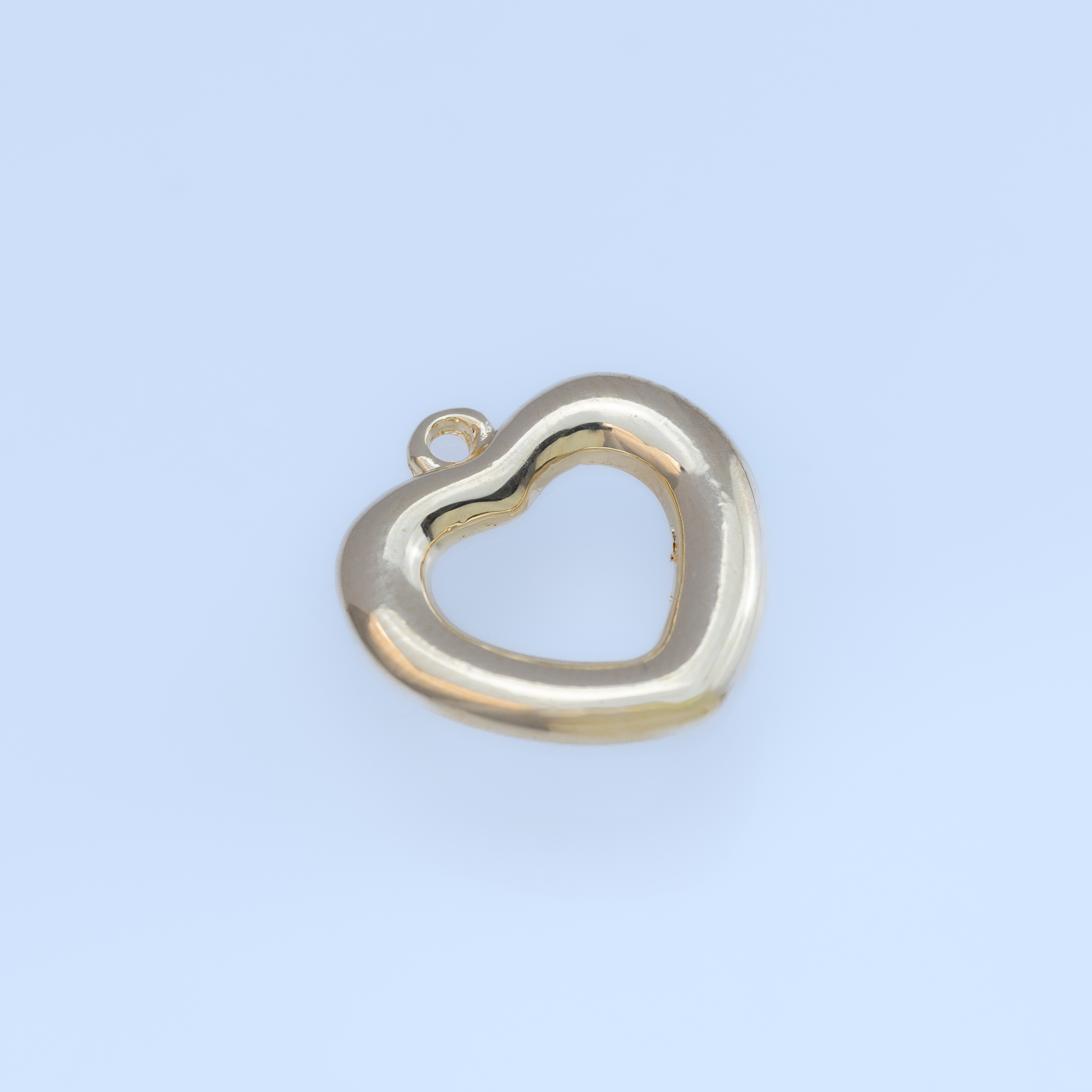 13622 Gold Classic Heart Pendant