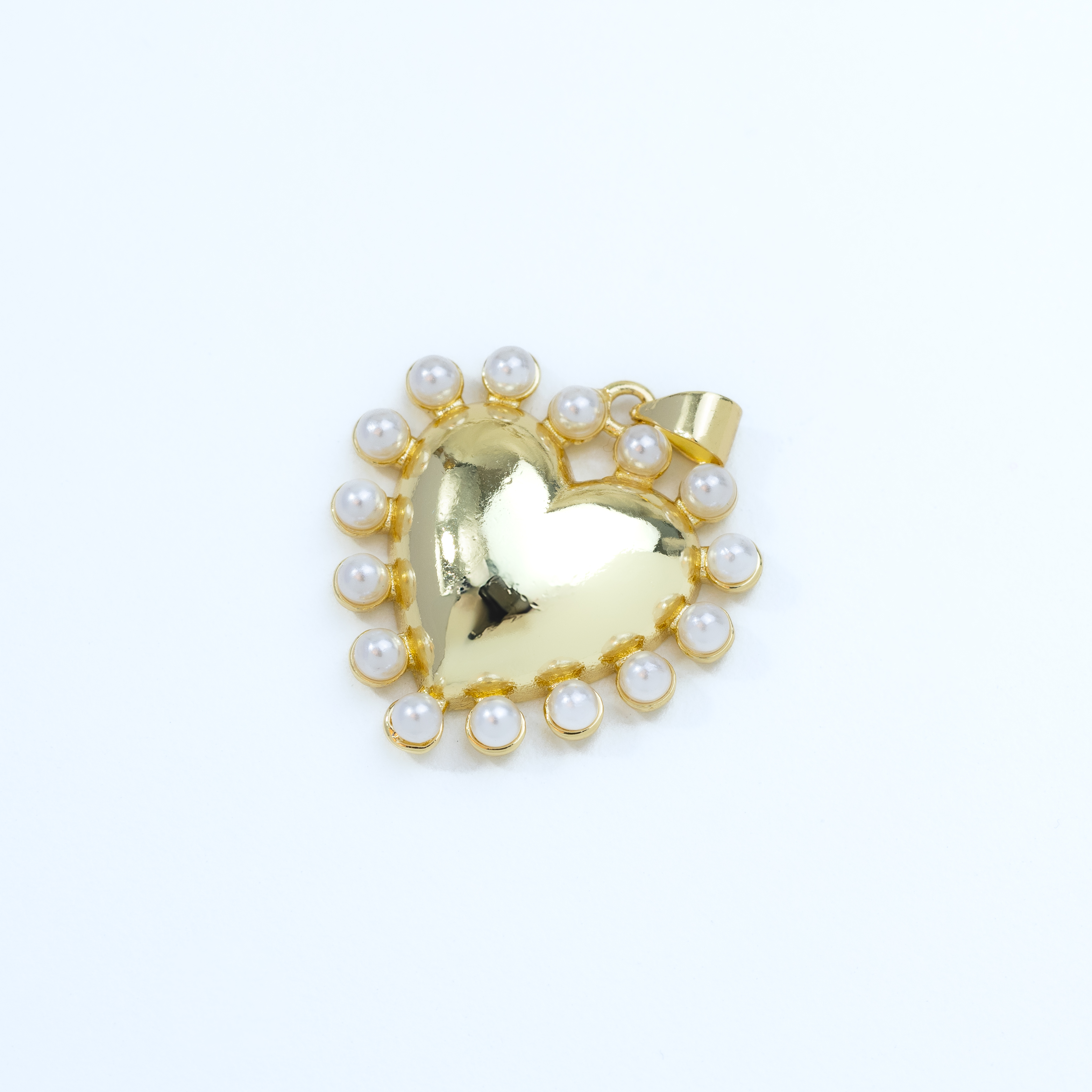20234 Gold Heart Pendant with Pearl Border