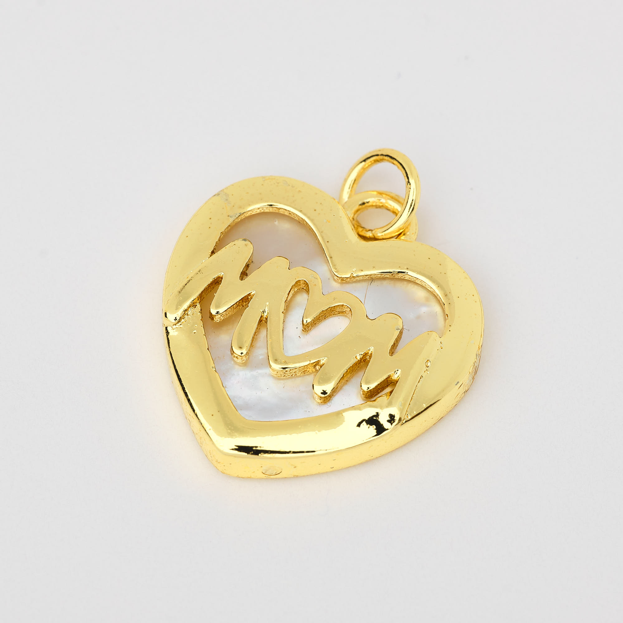 15278 Heart Mom Shell Pendant