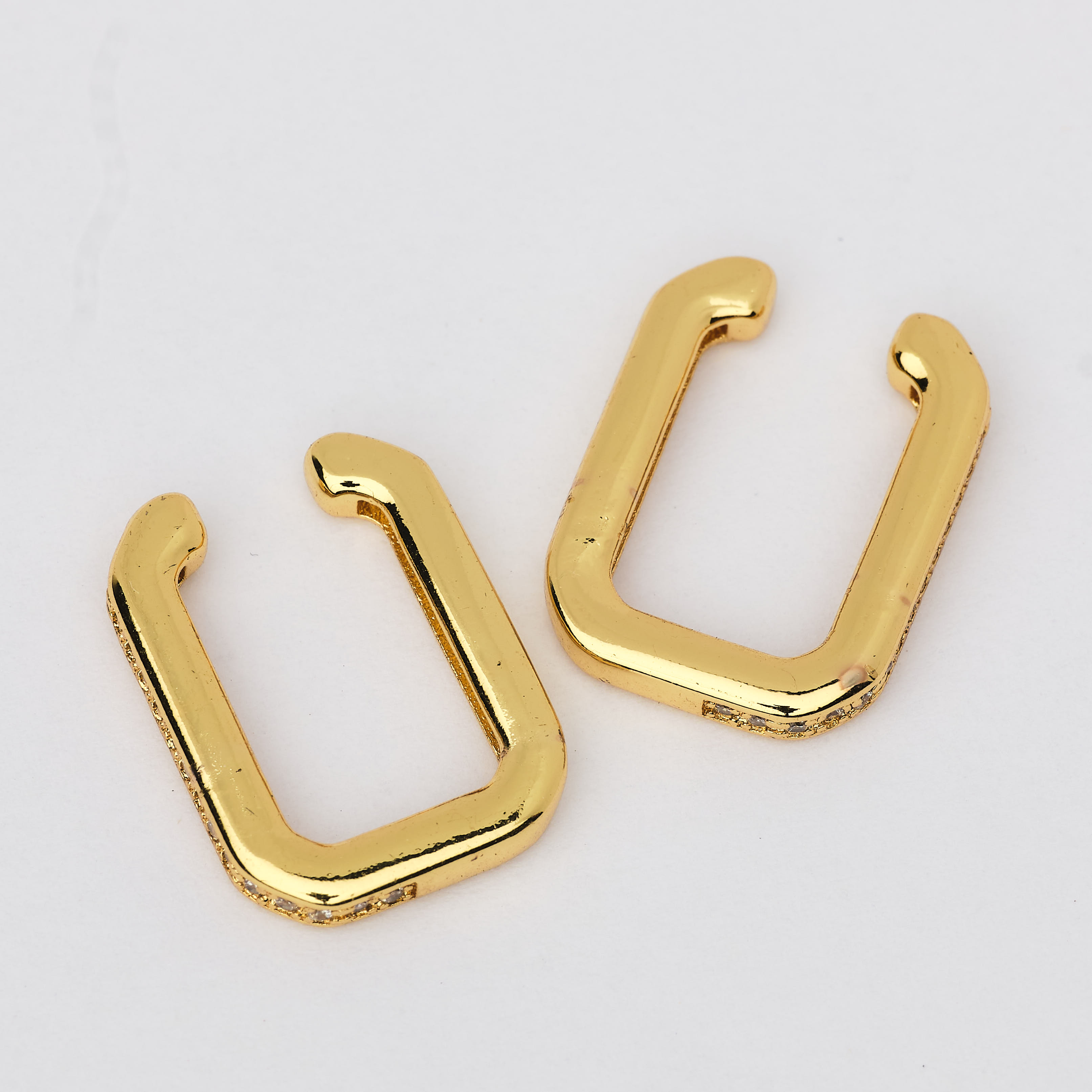 13936 15x4mm Gold Square Ear Cuff