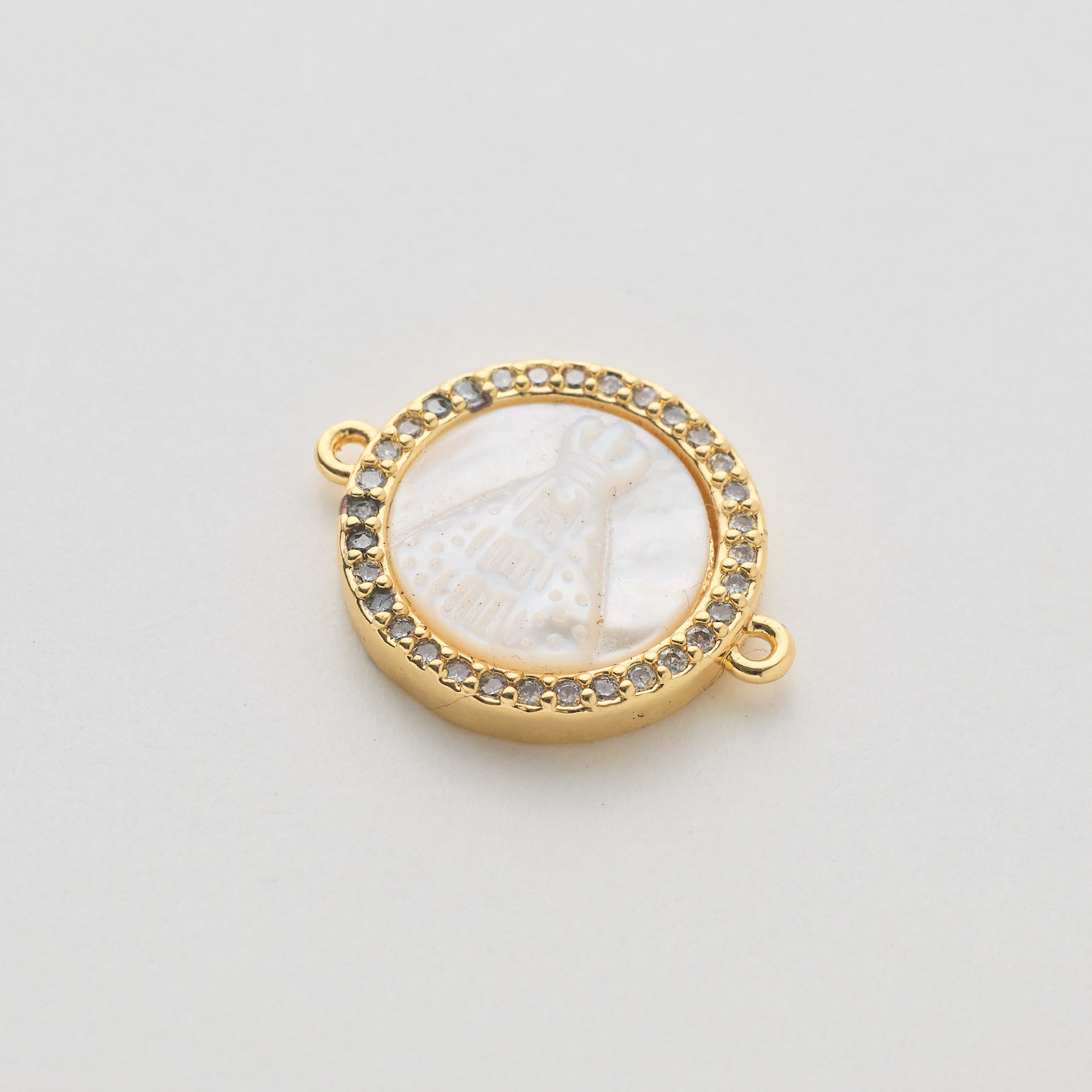 14417 Conector Caridad de micro pavé y concha