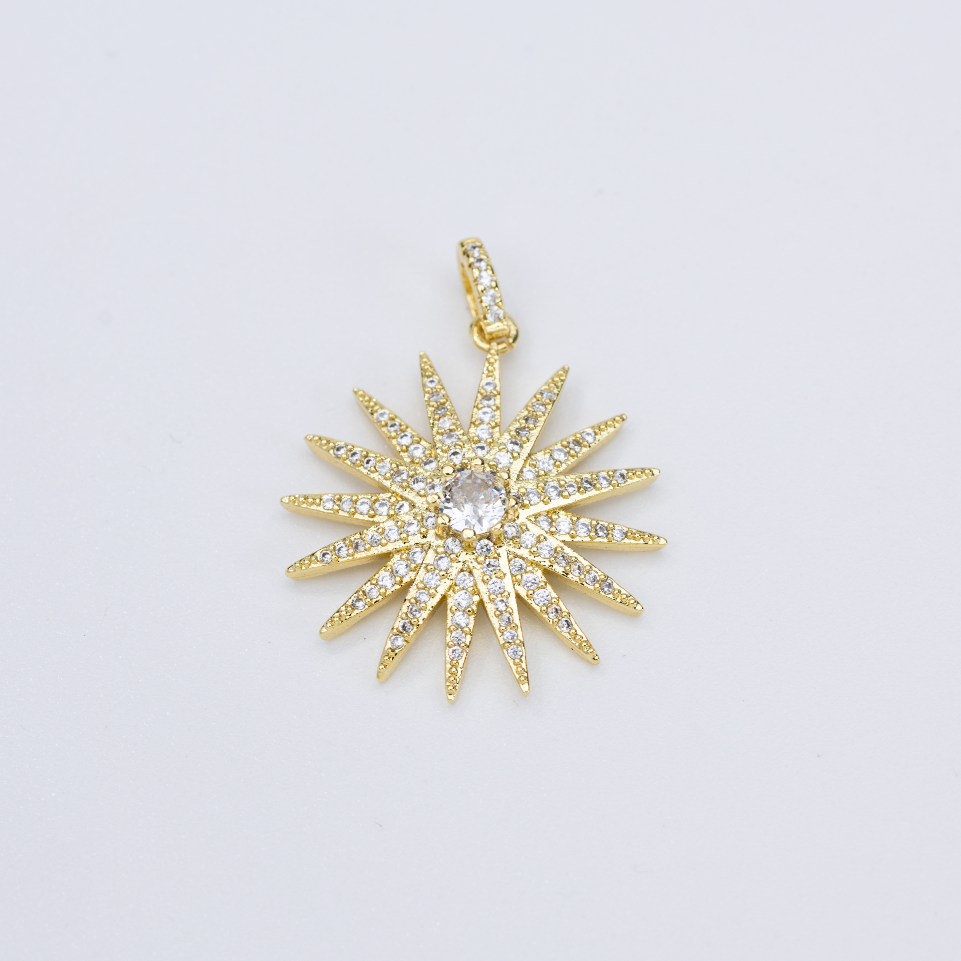 19826 Star Pendant with Sparkling Crystals