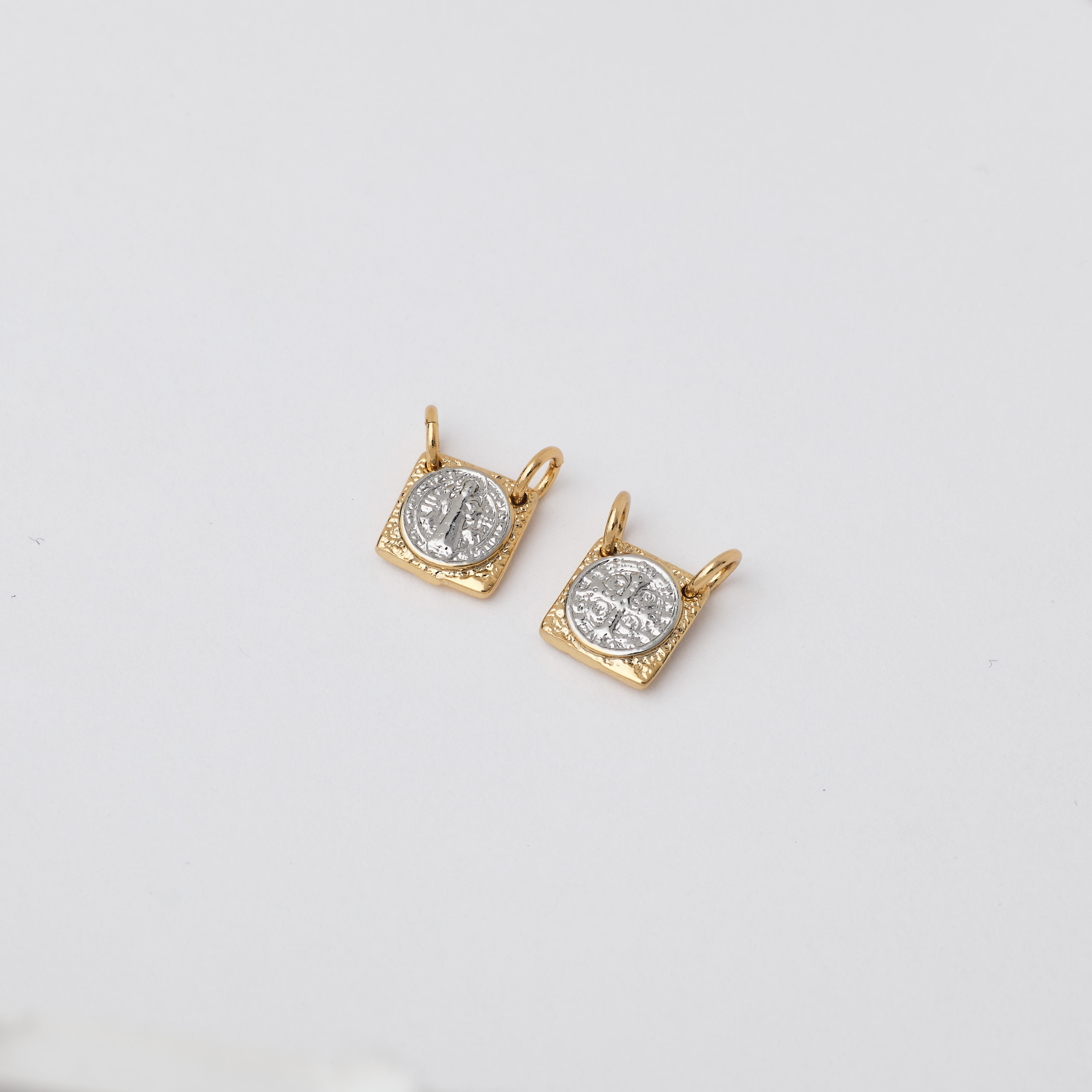 18916 Gold And Silver Square St. Benedict Scapular