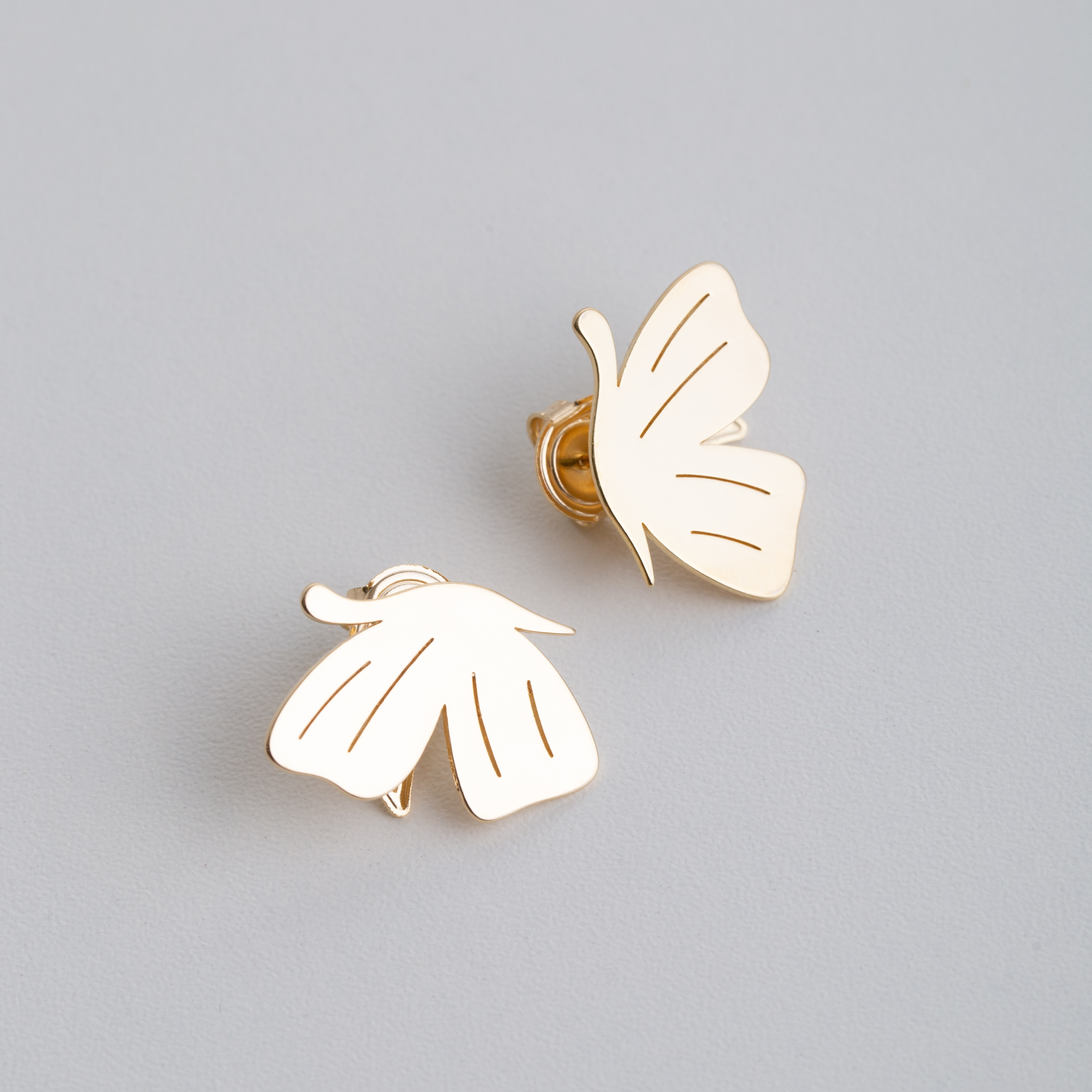 18507 Gold Monarch Butterfly Earrings