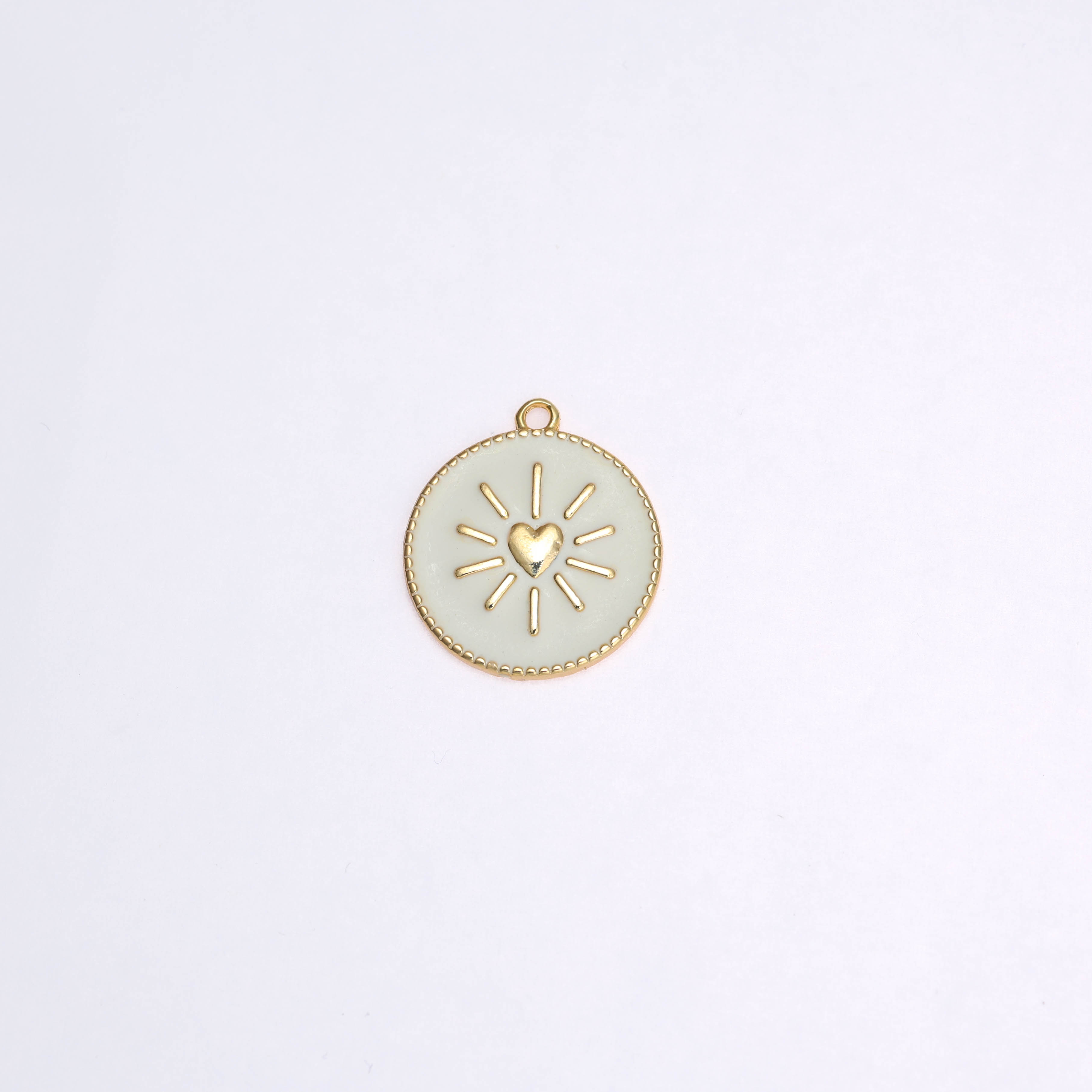 9535 White Shining Heart Enamel 22mm