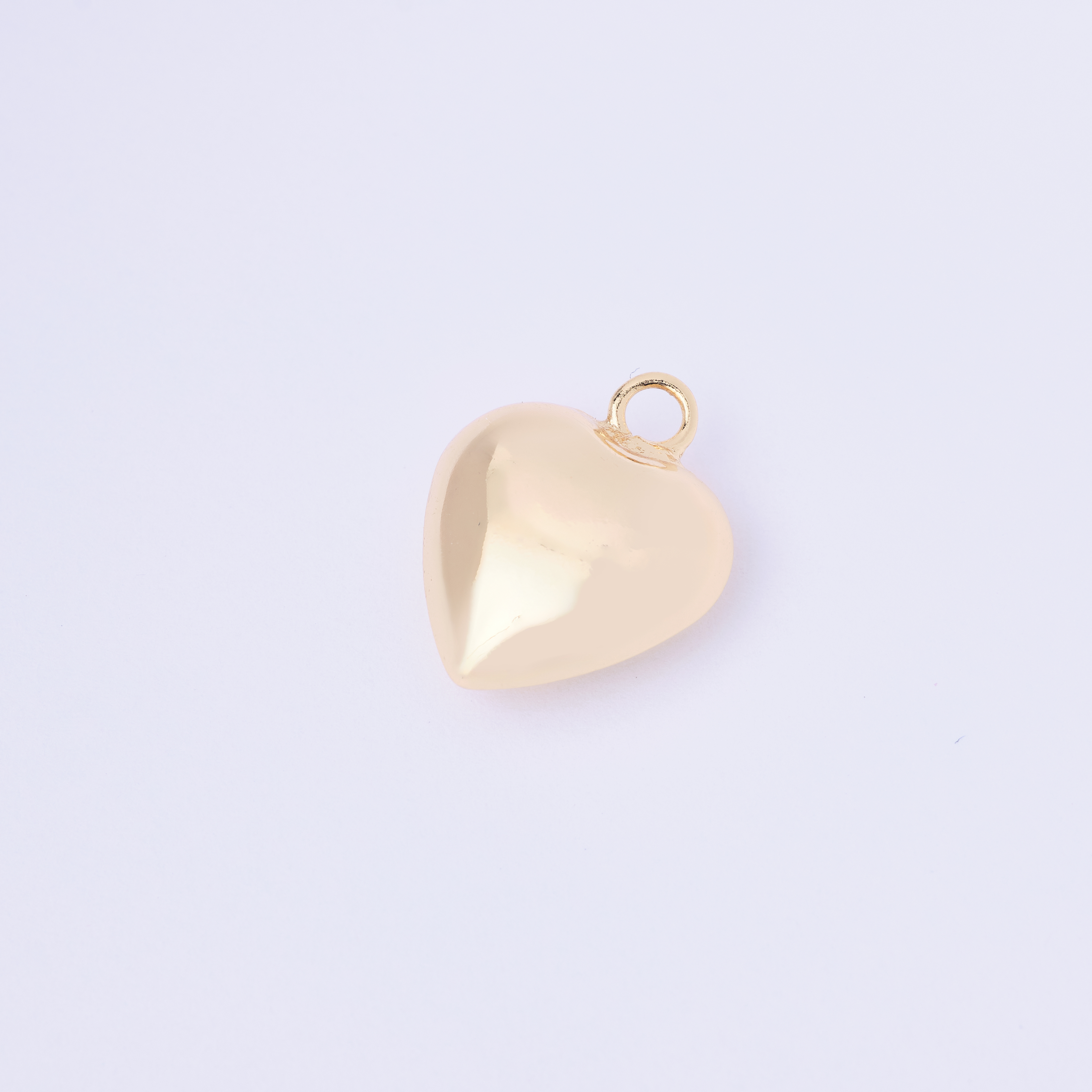 18808 15mm Bold Gold Heart Pendant
