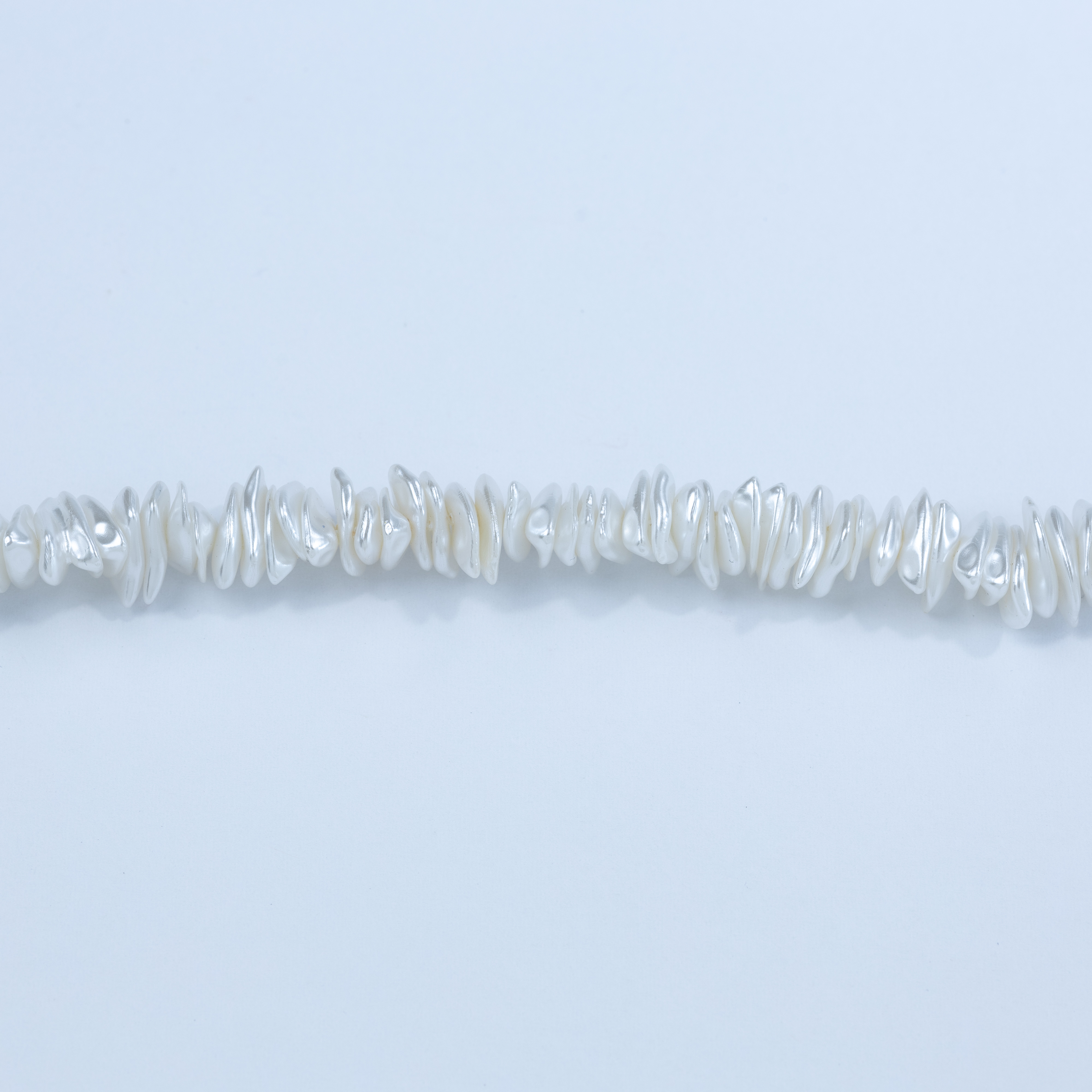 20486 Irregular of Imitation Pearl Strand