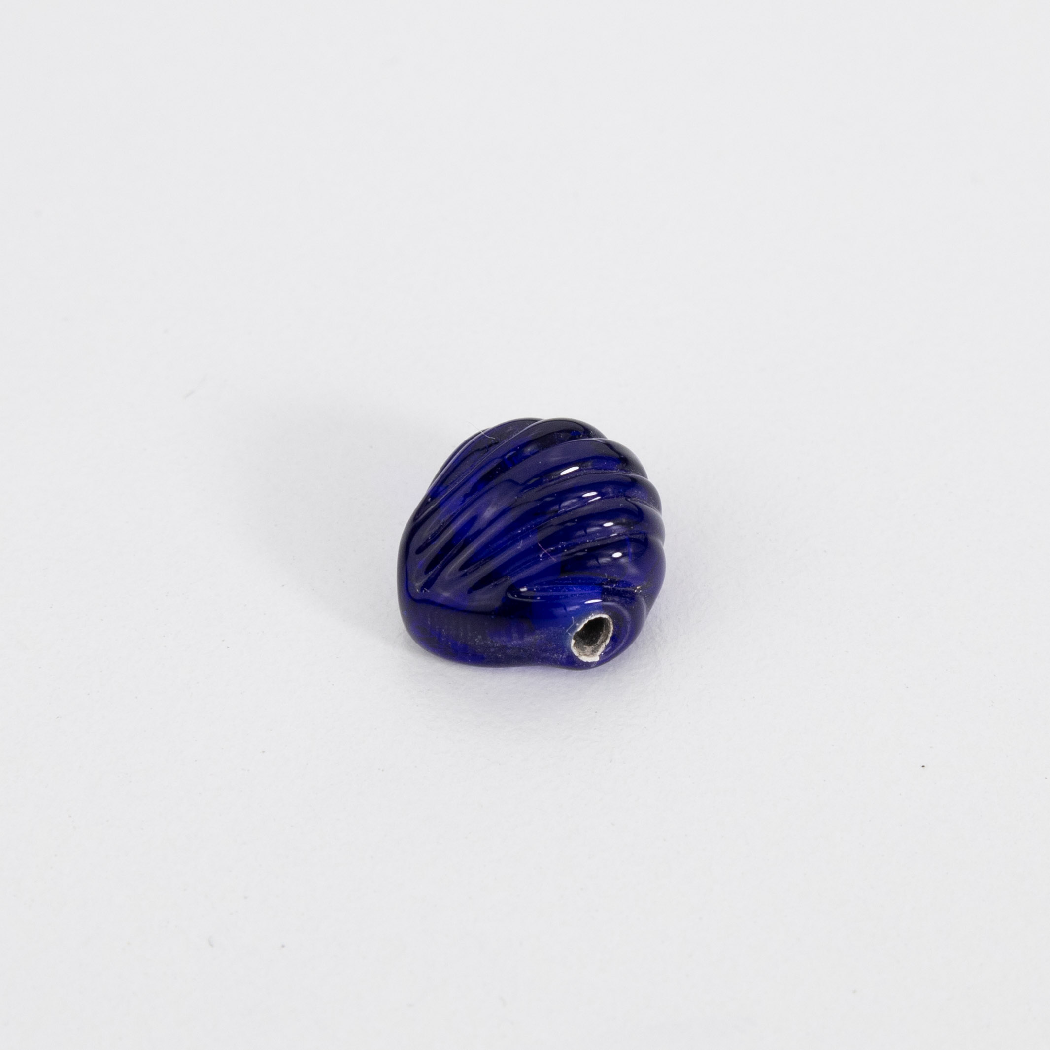 18413 Navy Oyster Spacer murano