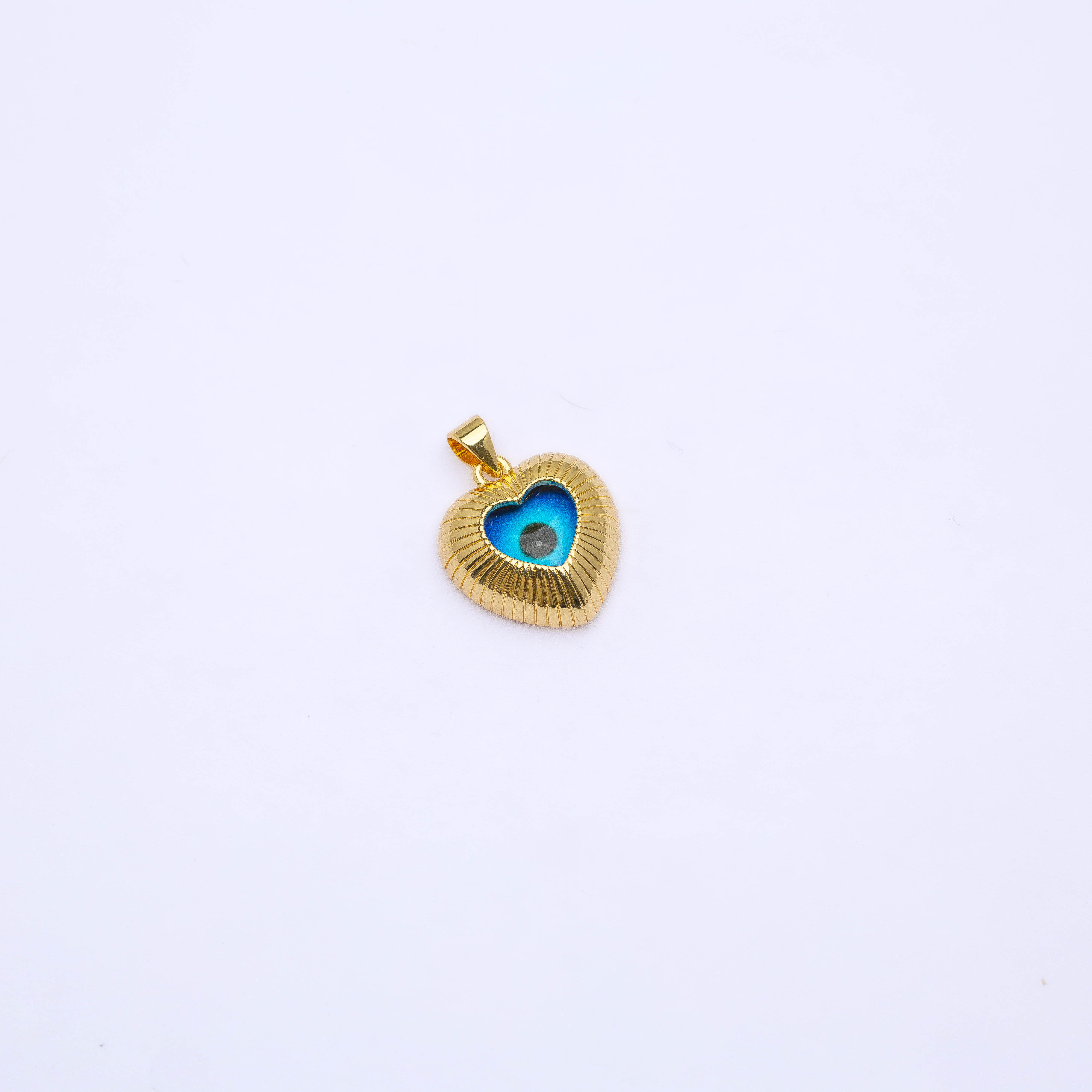 21093 17mm Gold Heart with Protective Evil Eye