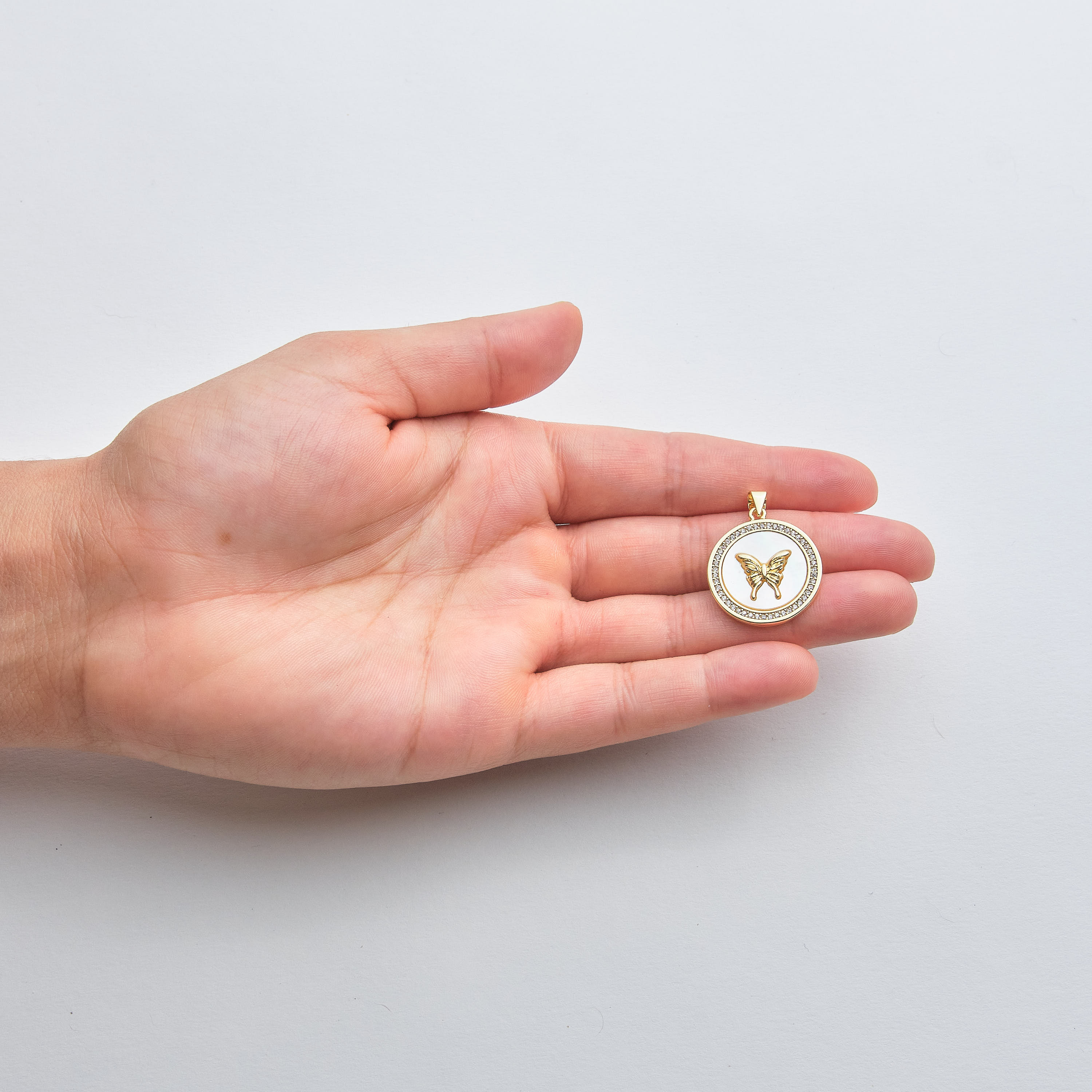 19607 Medall Butterfly Shell Cubic Zirconia