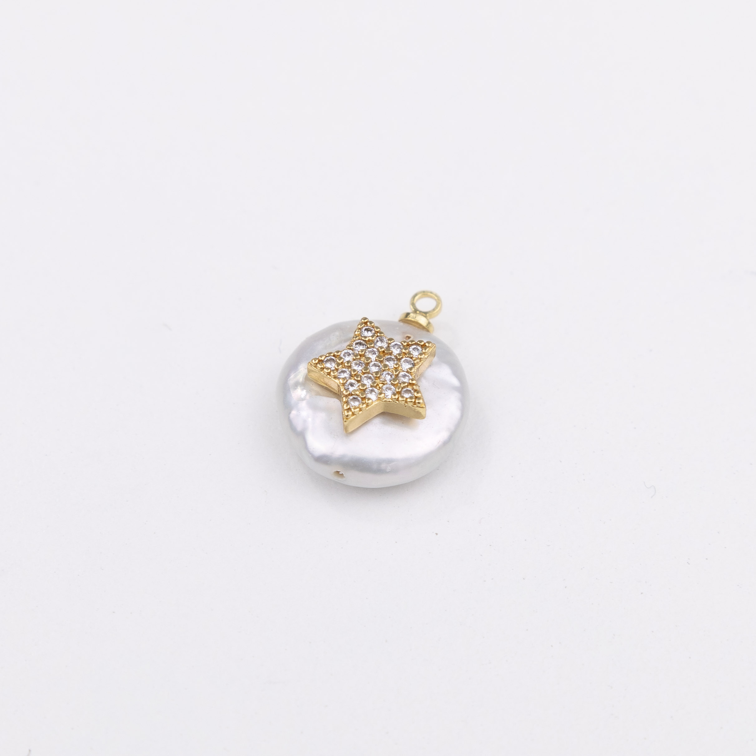 15714 Star-Embellished Pearl Pendant
