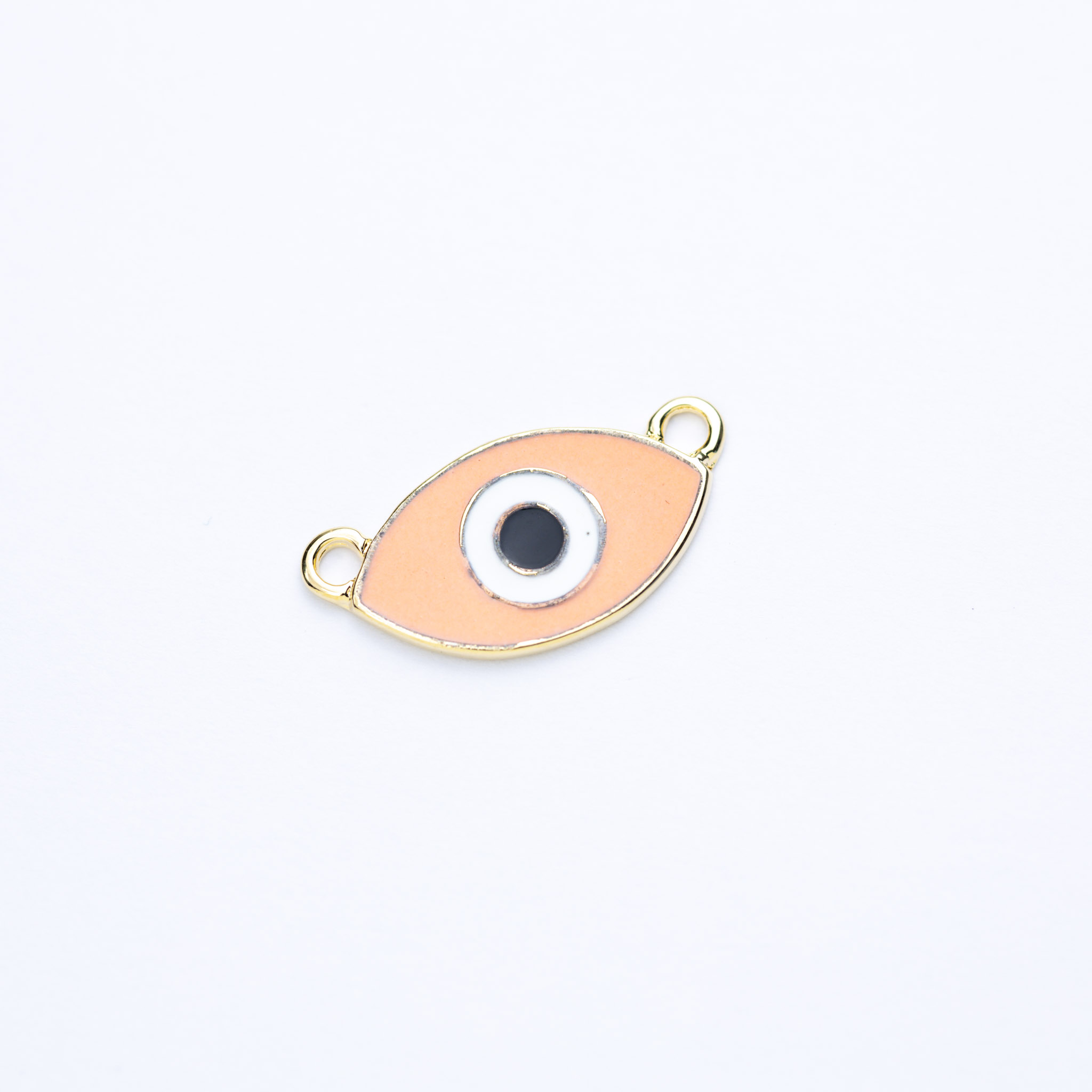 16214 (1.5) Coral Oval Eye Pendant
