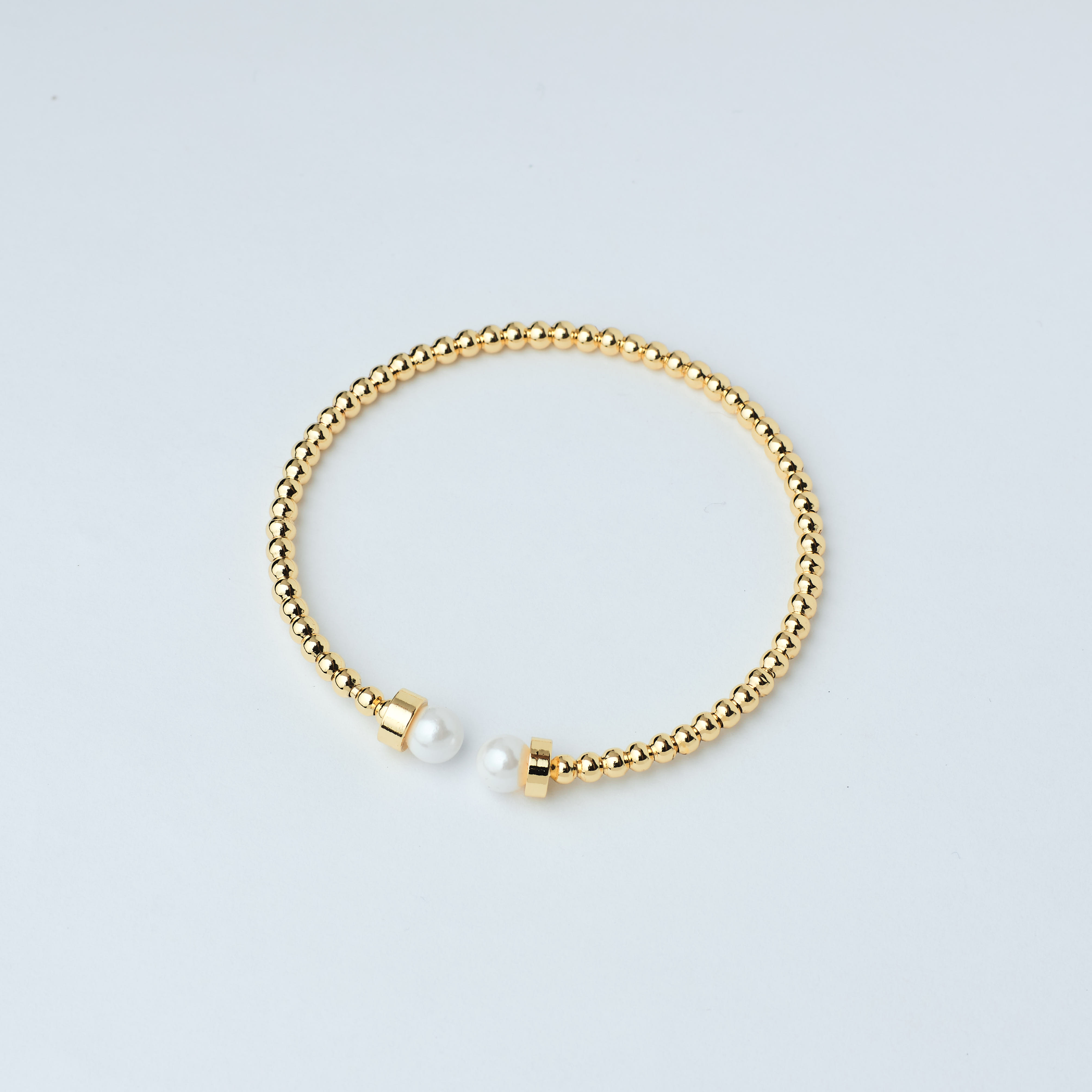 18901 3mm Gold Beas With Pearl Bracelet