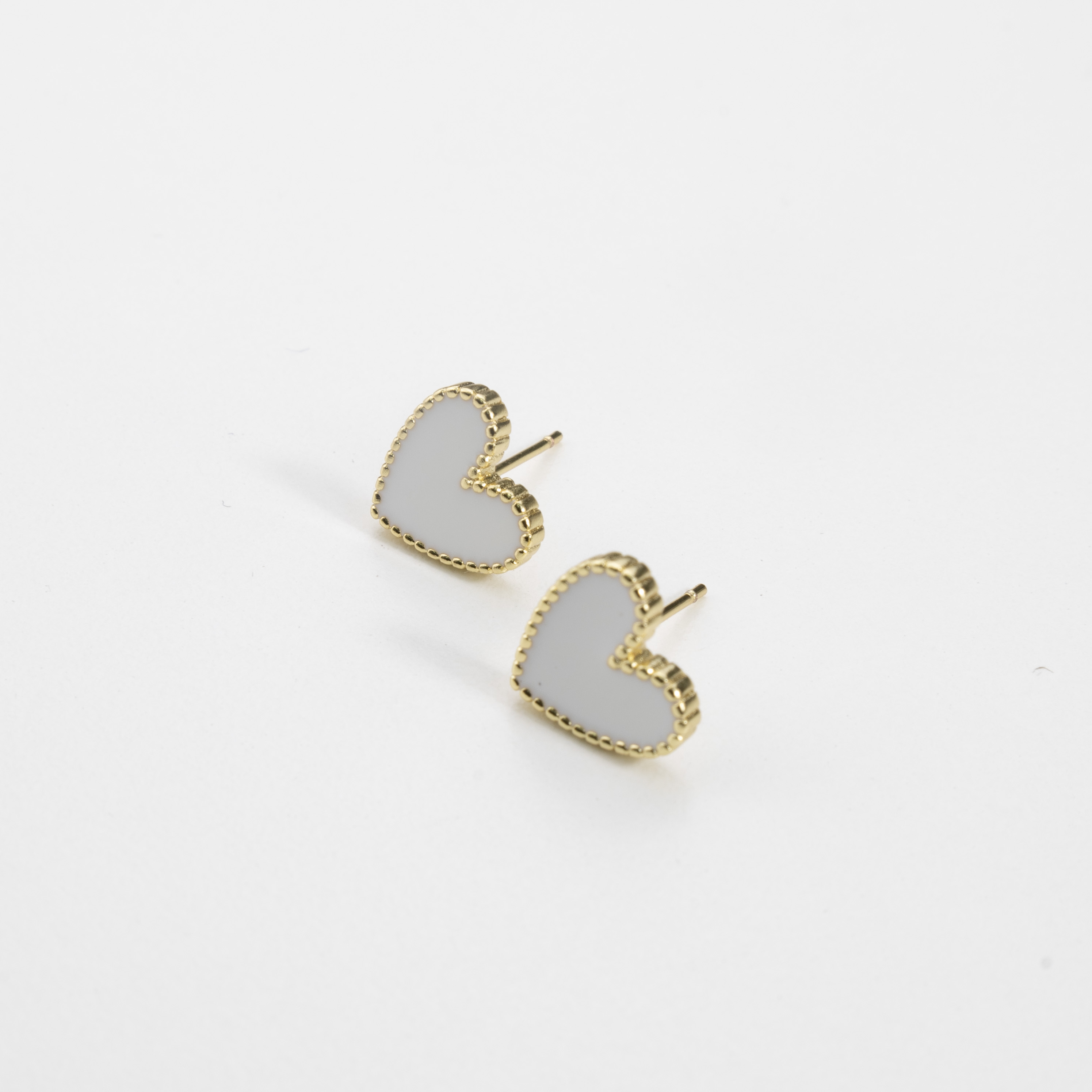 18759 White Enamel Heart Earrings