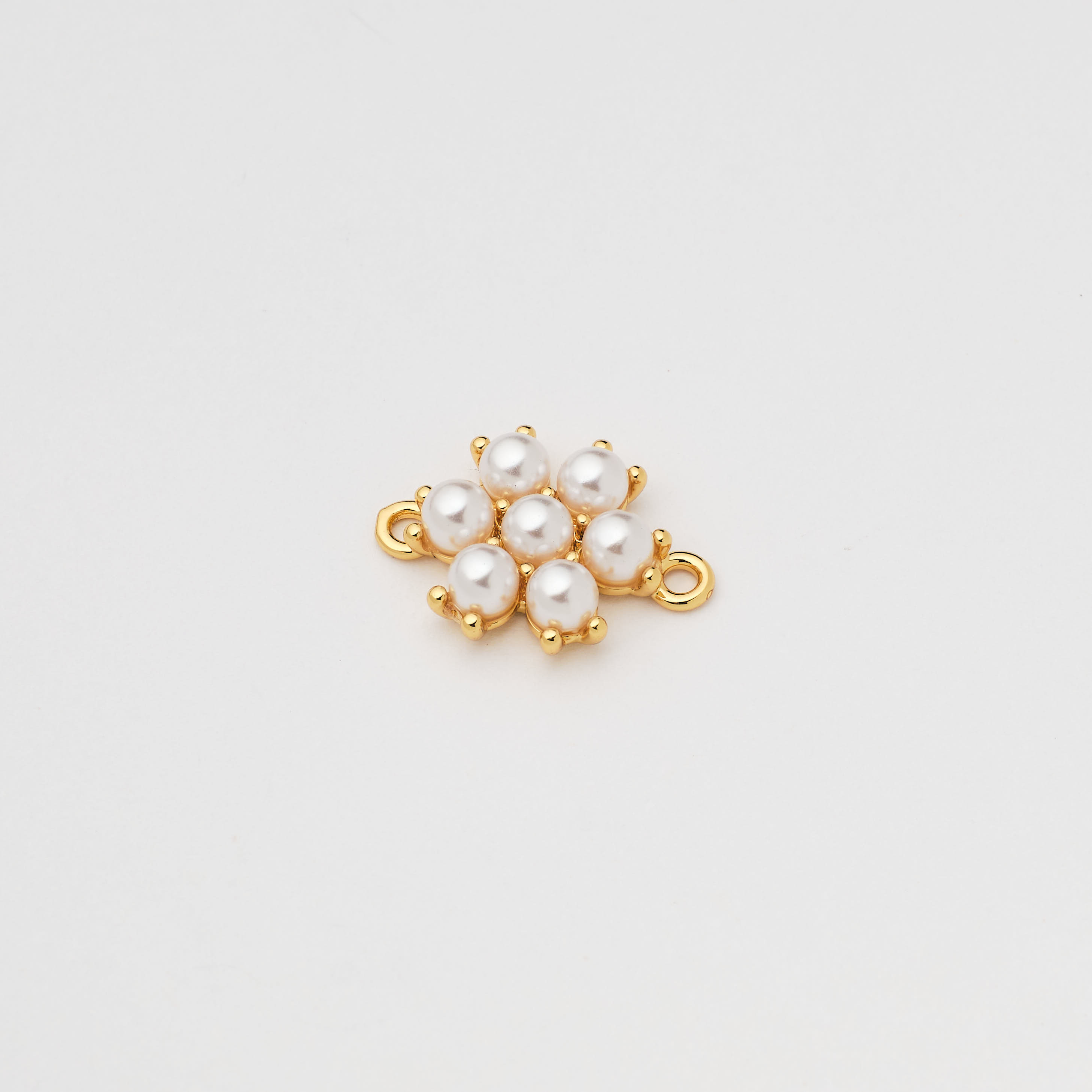 16569  Pearls Flower Connector