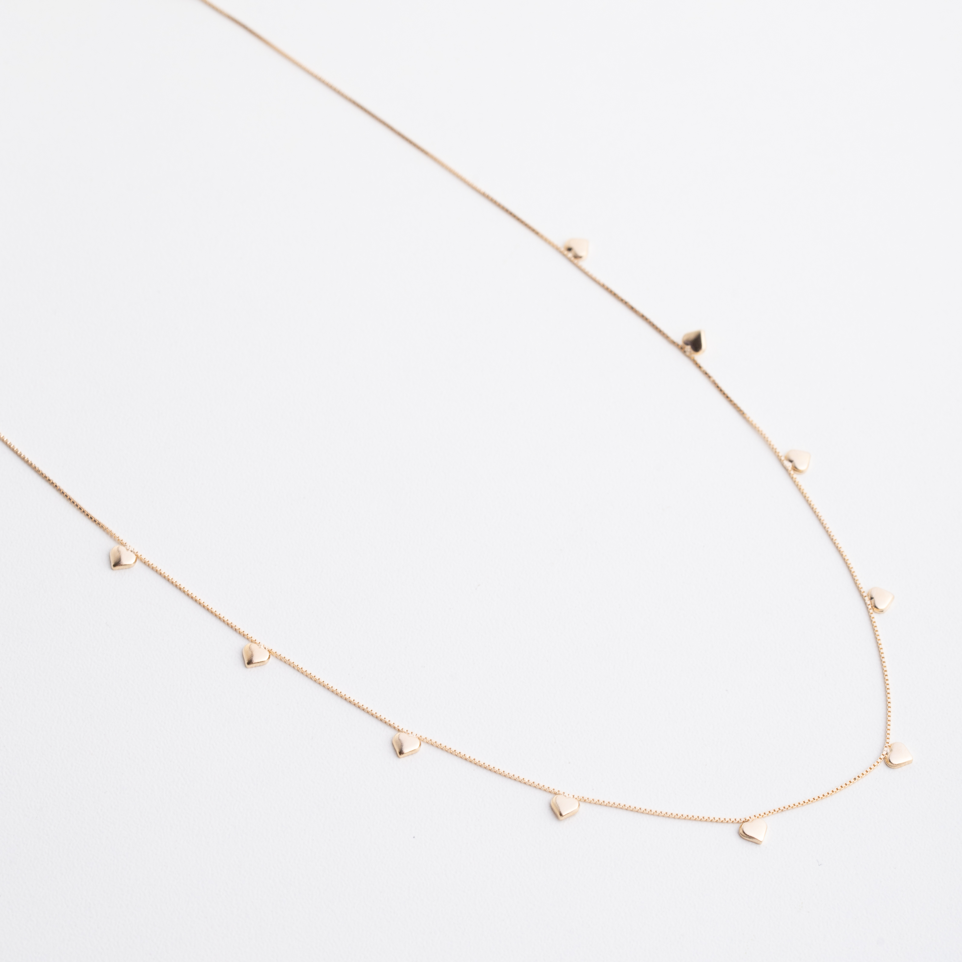 20124 Minimalist Necklace with Suspended Hearts