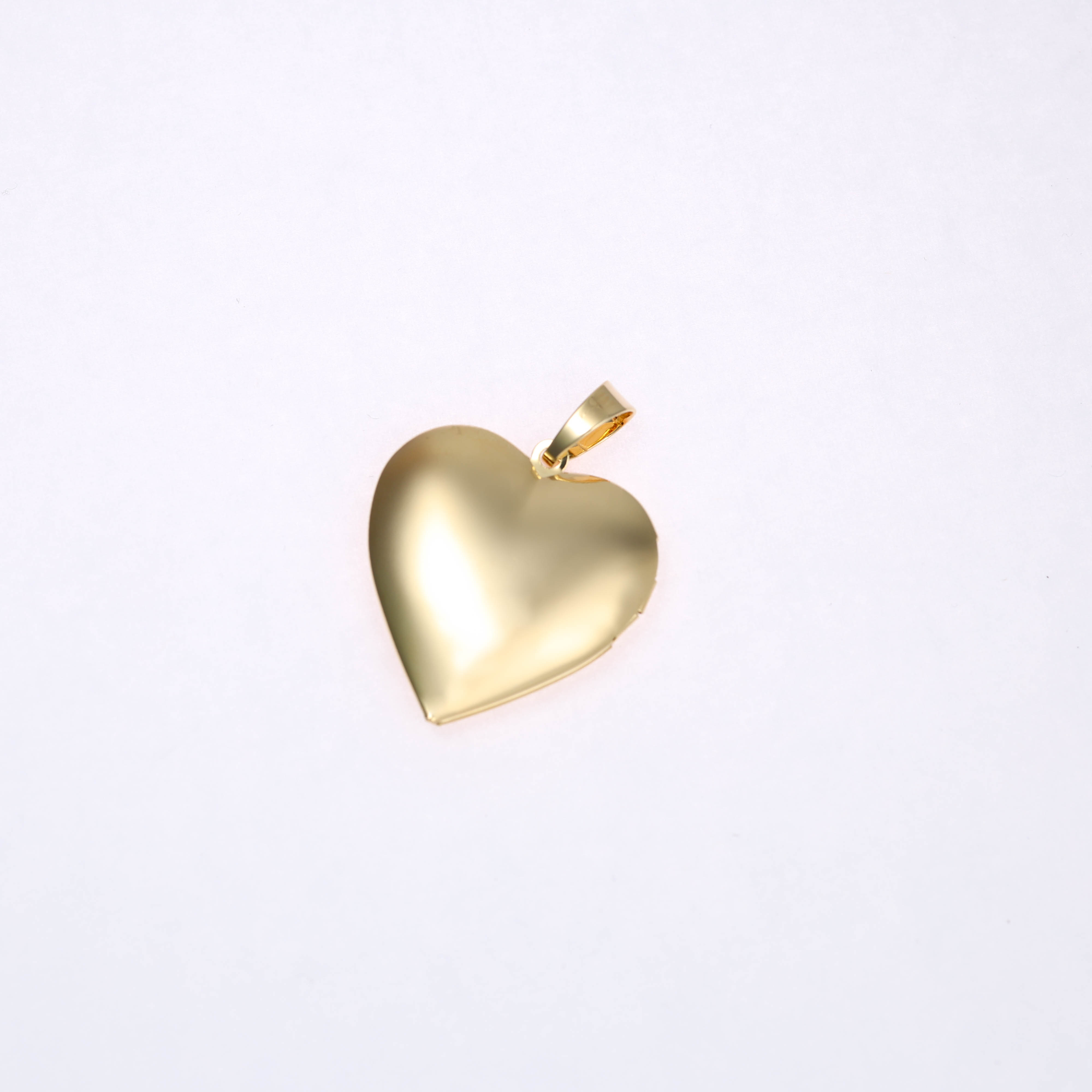 14670 Gold Heart Locket
