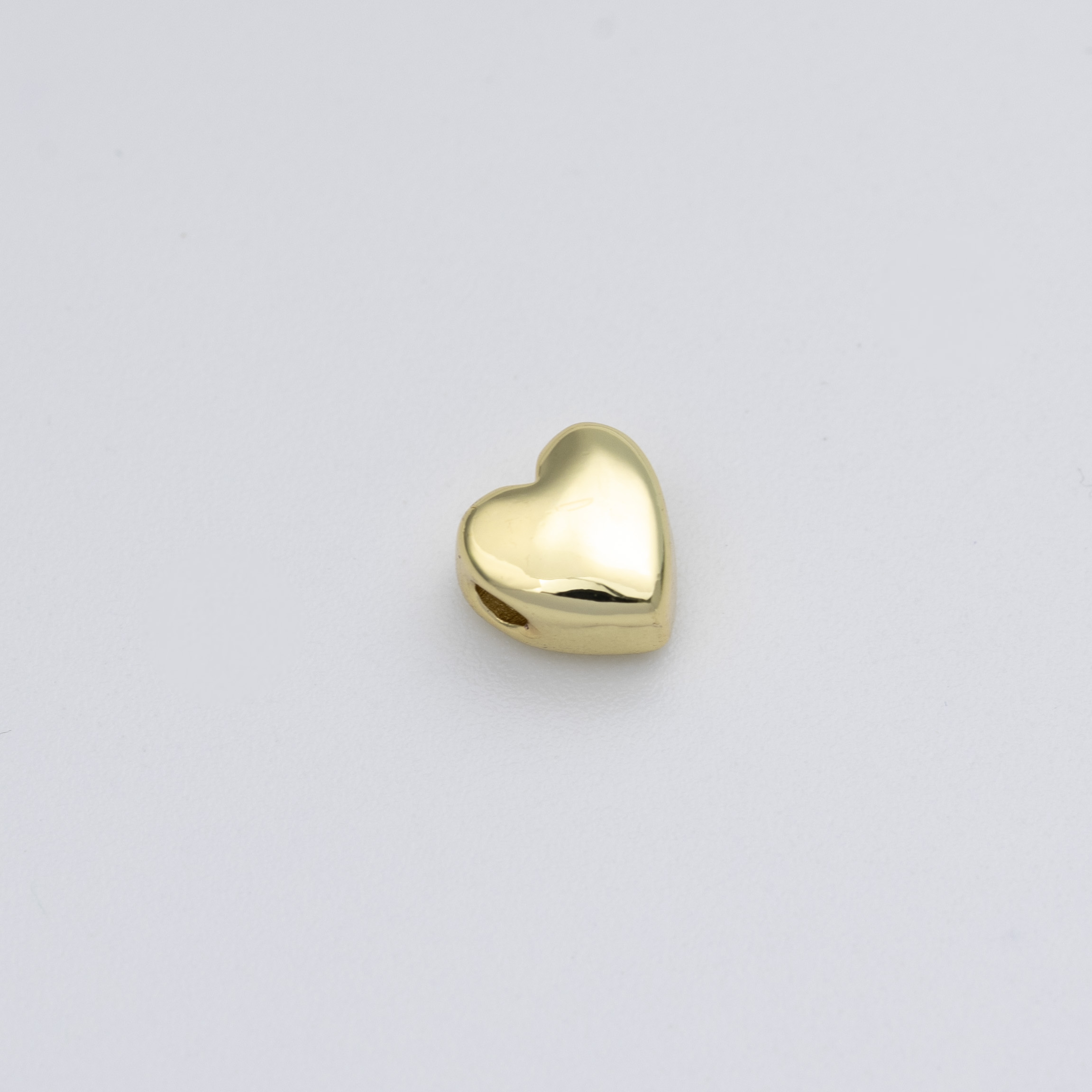 19472 Gold Heart shaped Bead