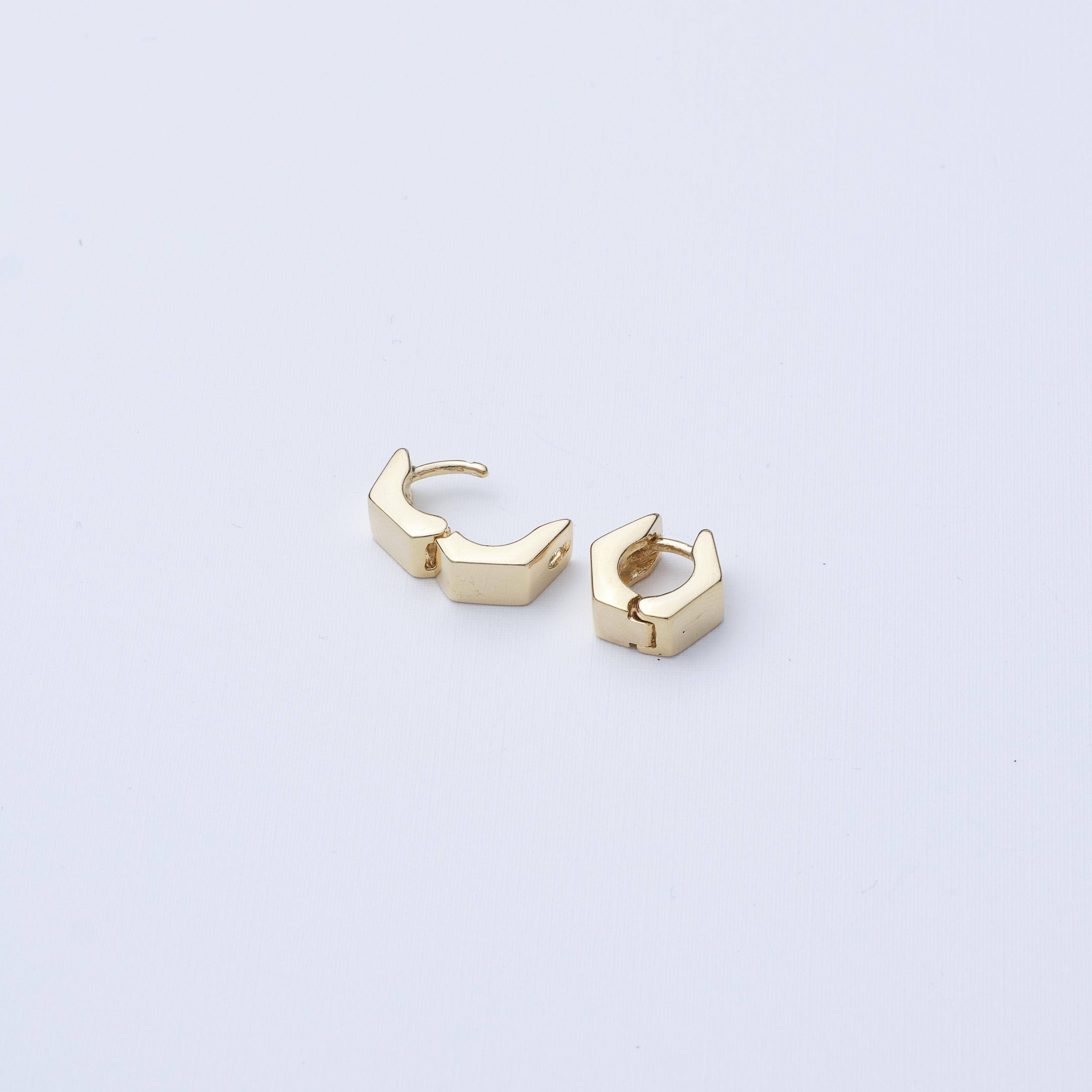 12051 12x5mm Geometric Gold Hoop