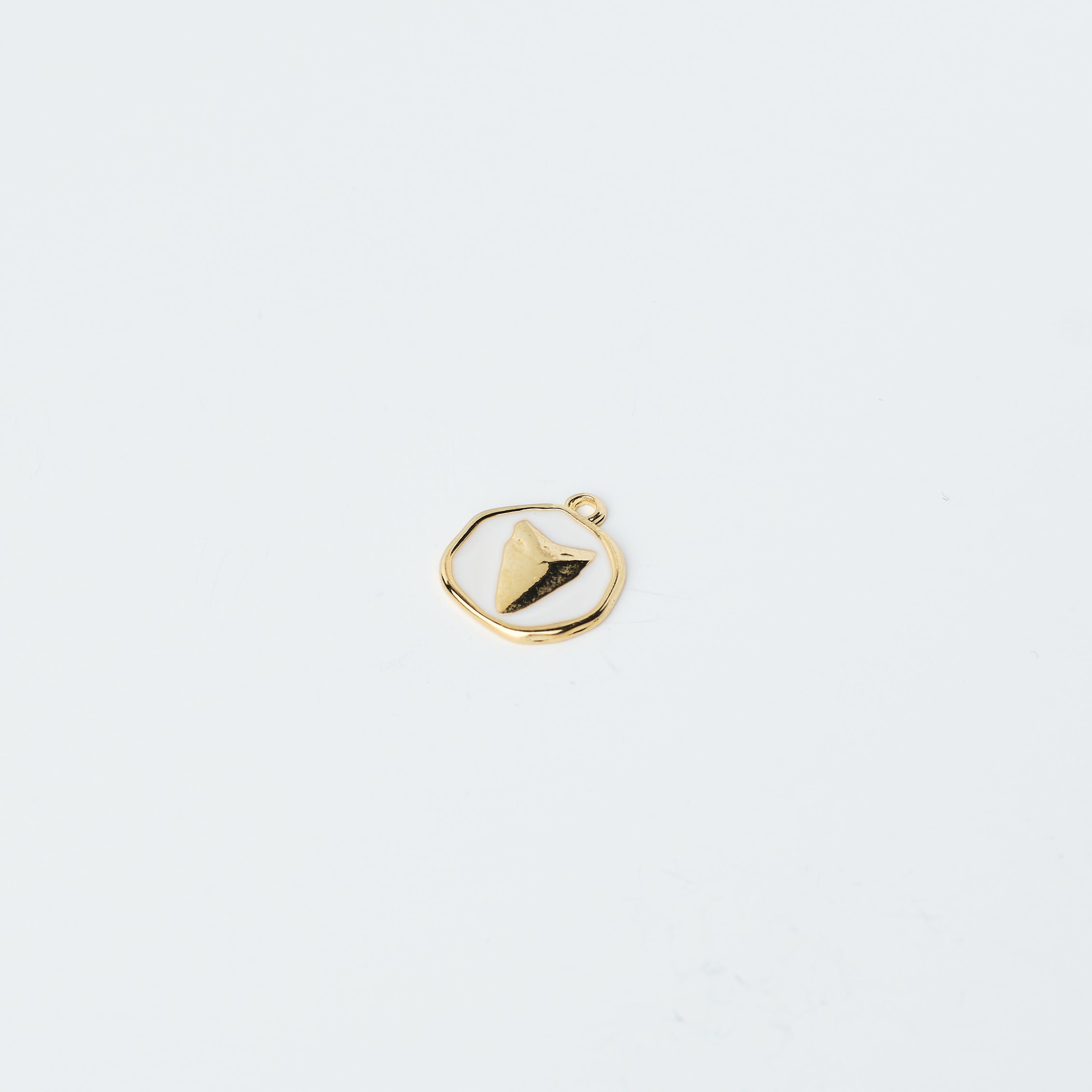 12490 White Enamel Gold Shark Tooth Pendant