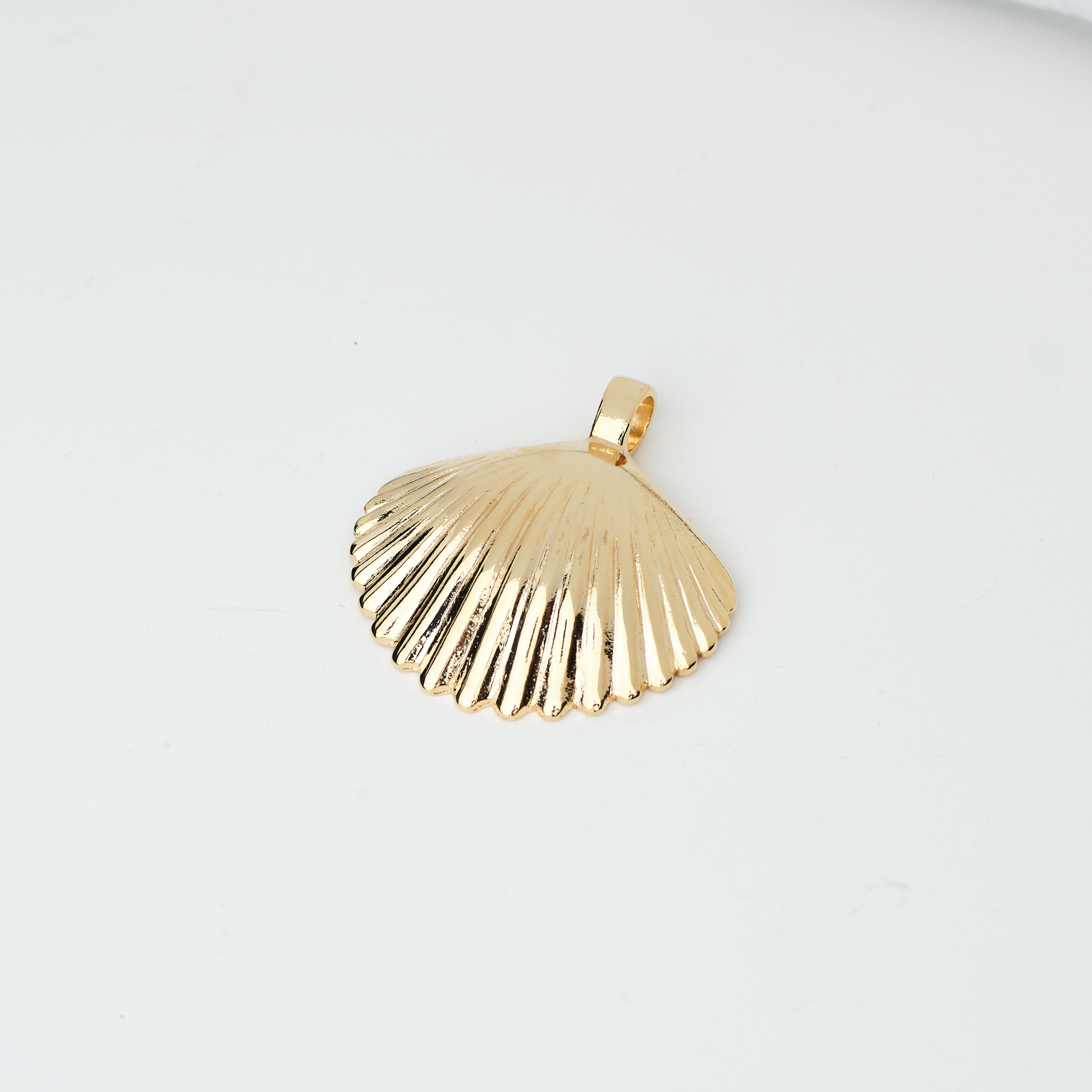 12719 Big Oyster Pendant