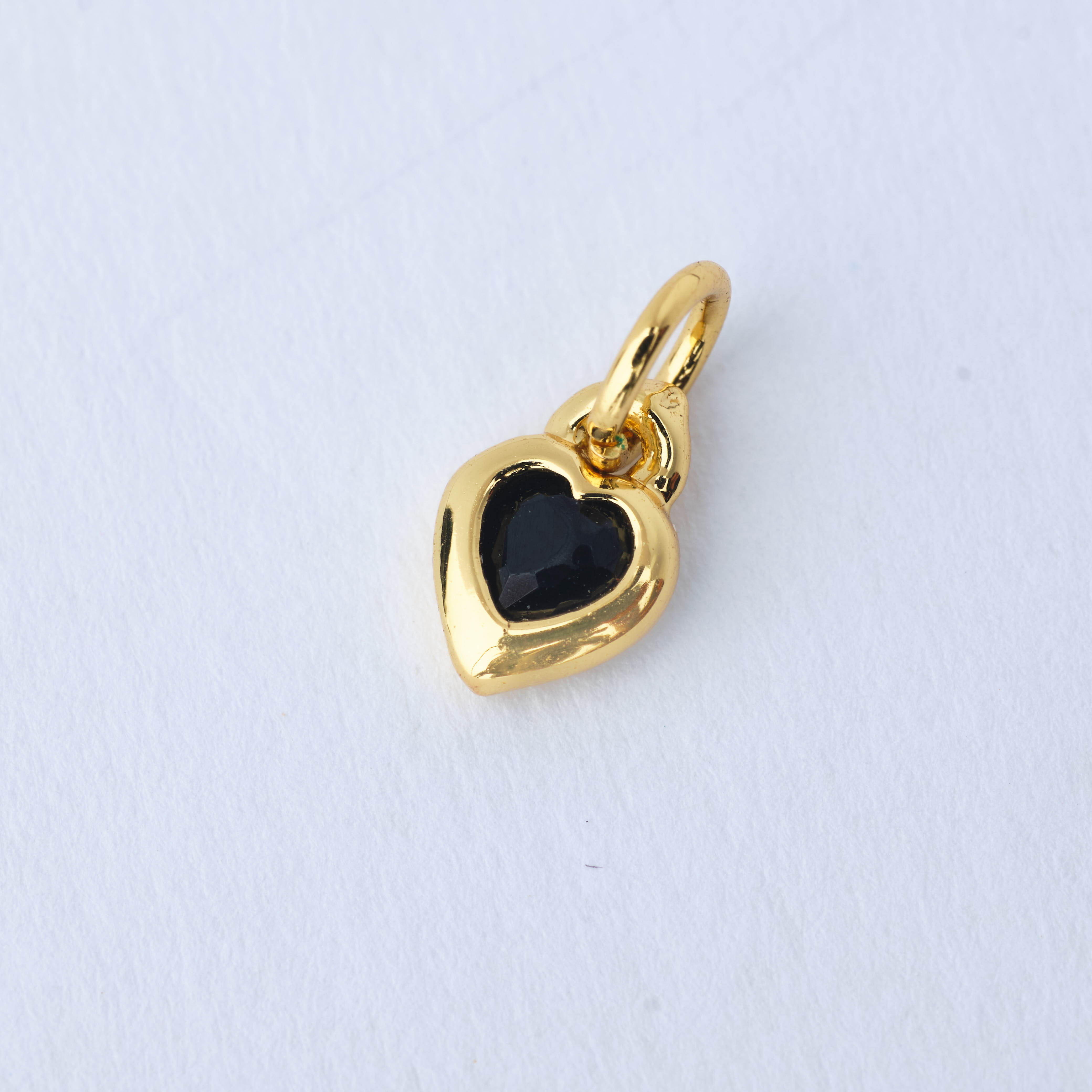 16017 Black Mini Heart Pendant 