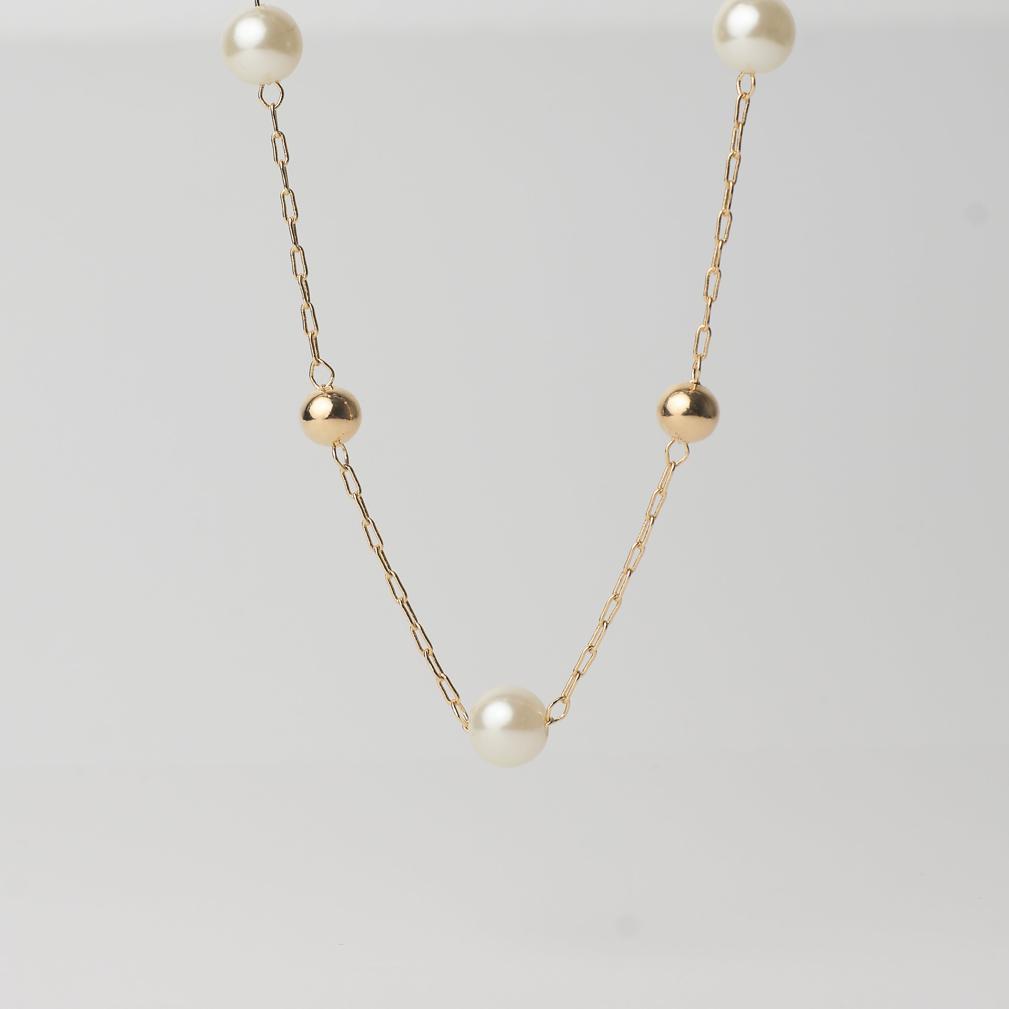16158 Choker Pearl and ball 40cm 