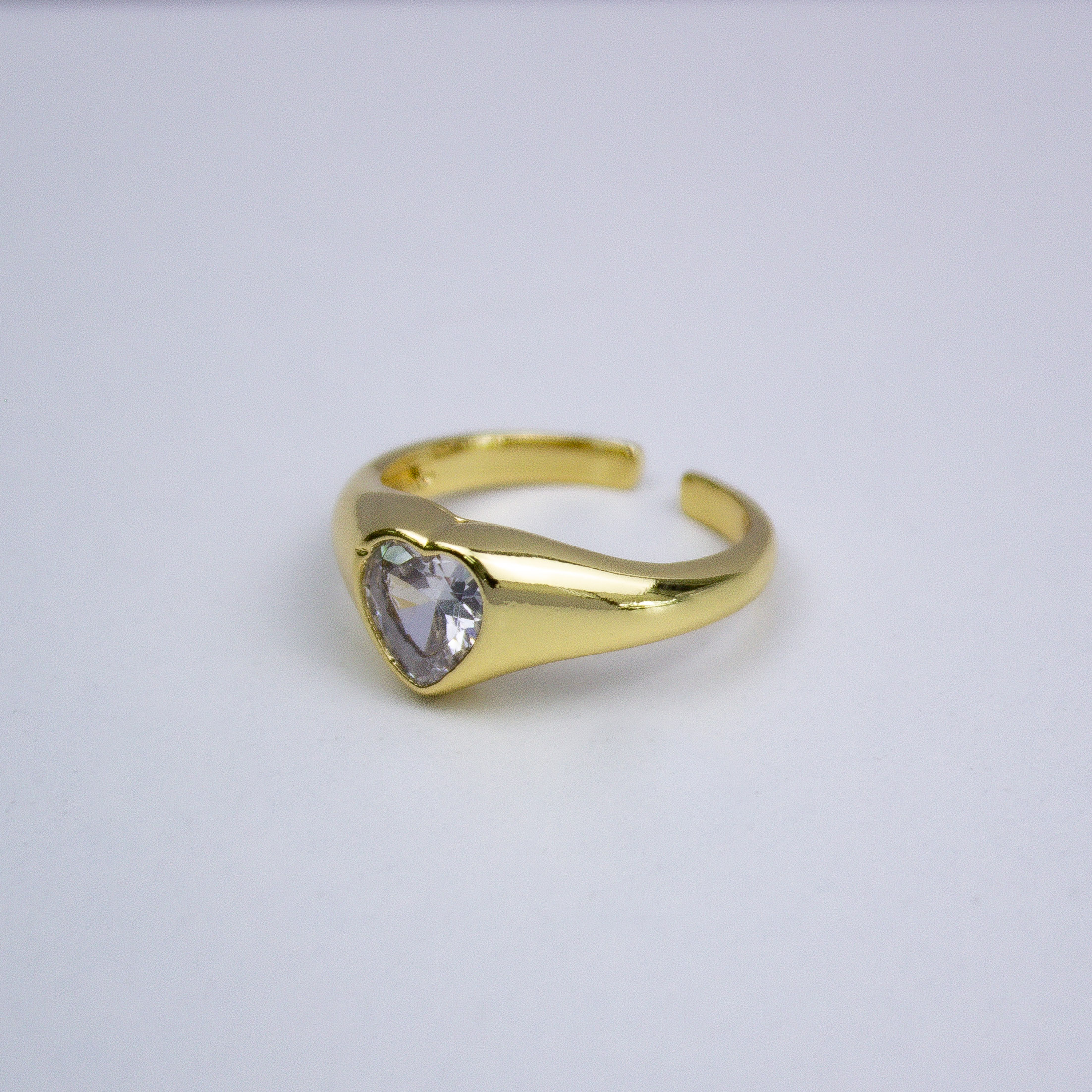 17316 Gold Ring with Clear Zircon Heart 