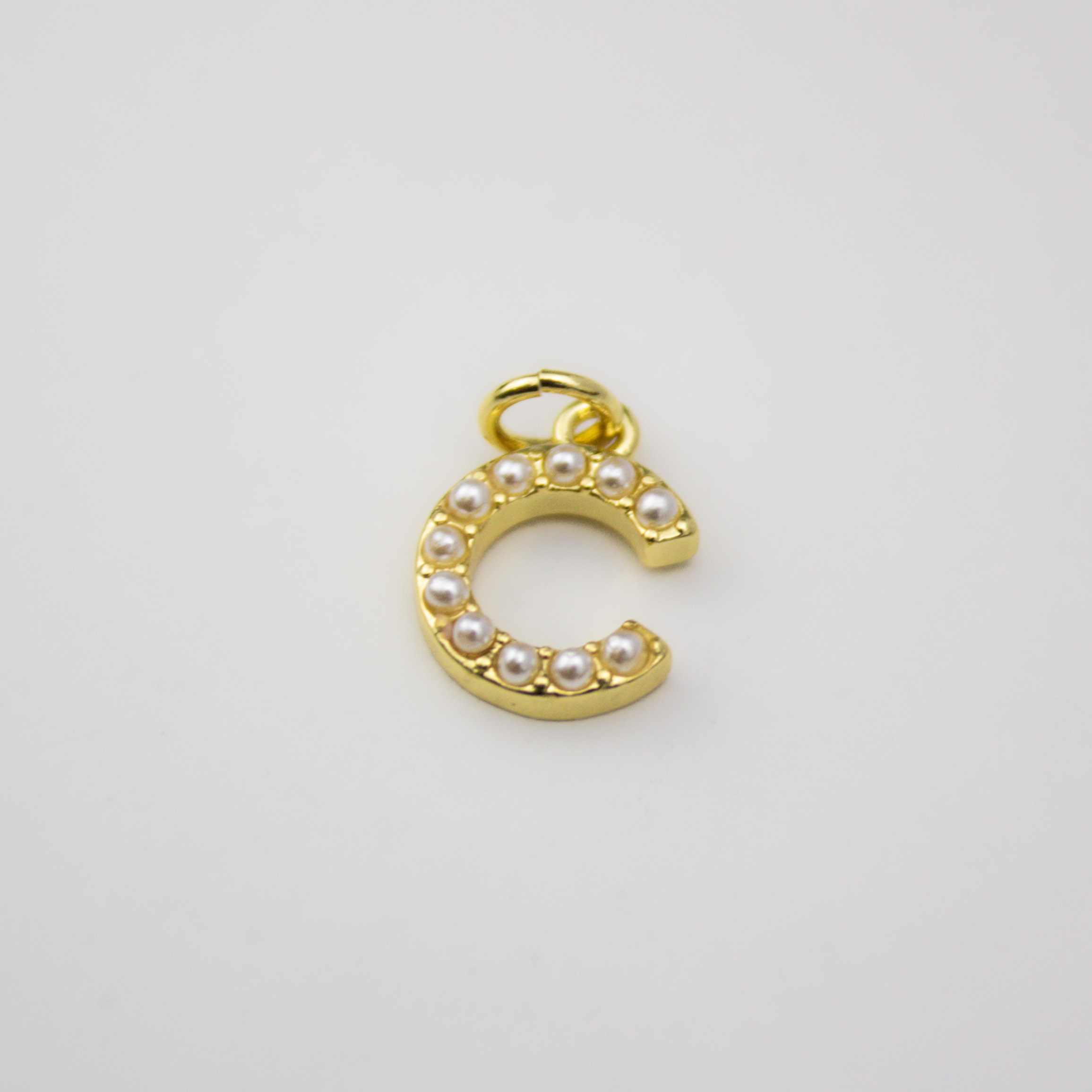 17557 Pearl Initial Letter C Pendant