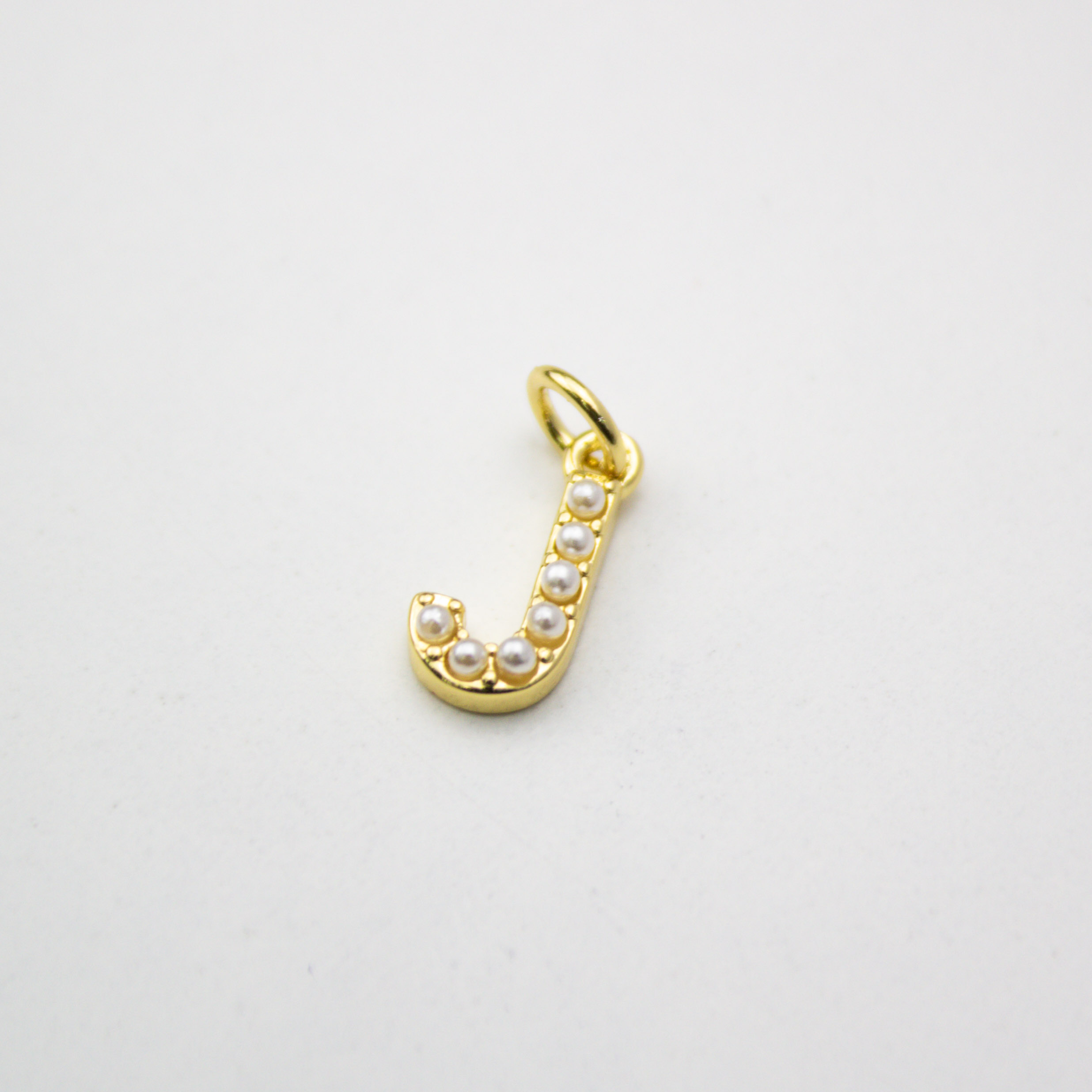 17564 Pearl Initial Letter J Pendant