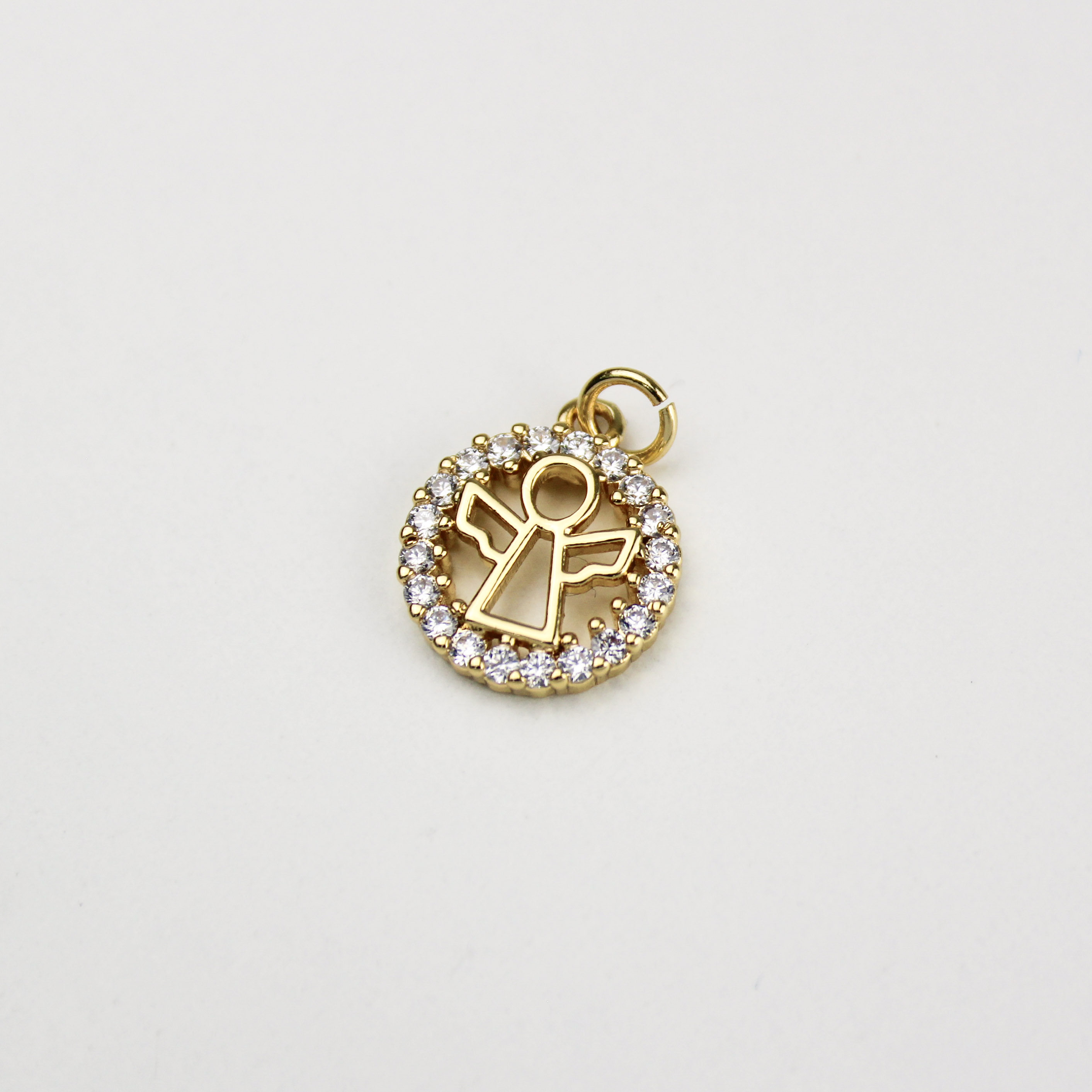 17671 Clear Angel Round Pendant