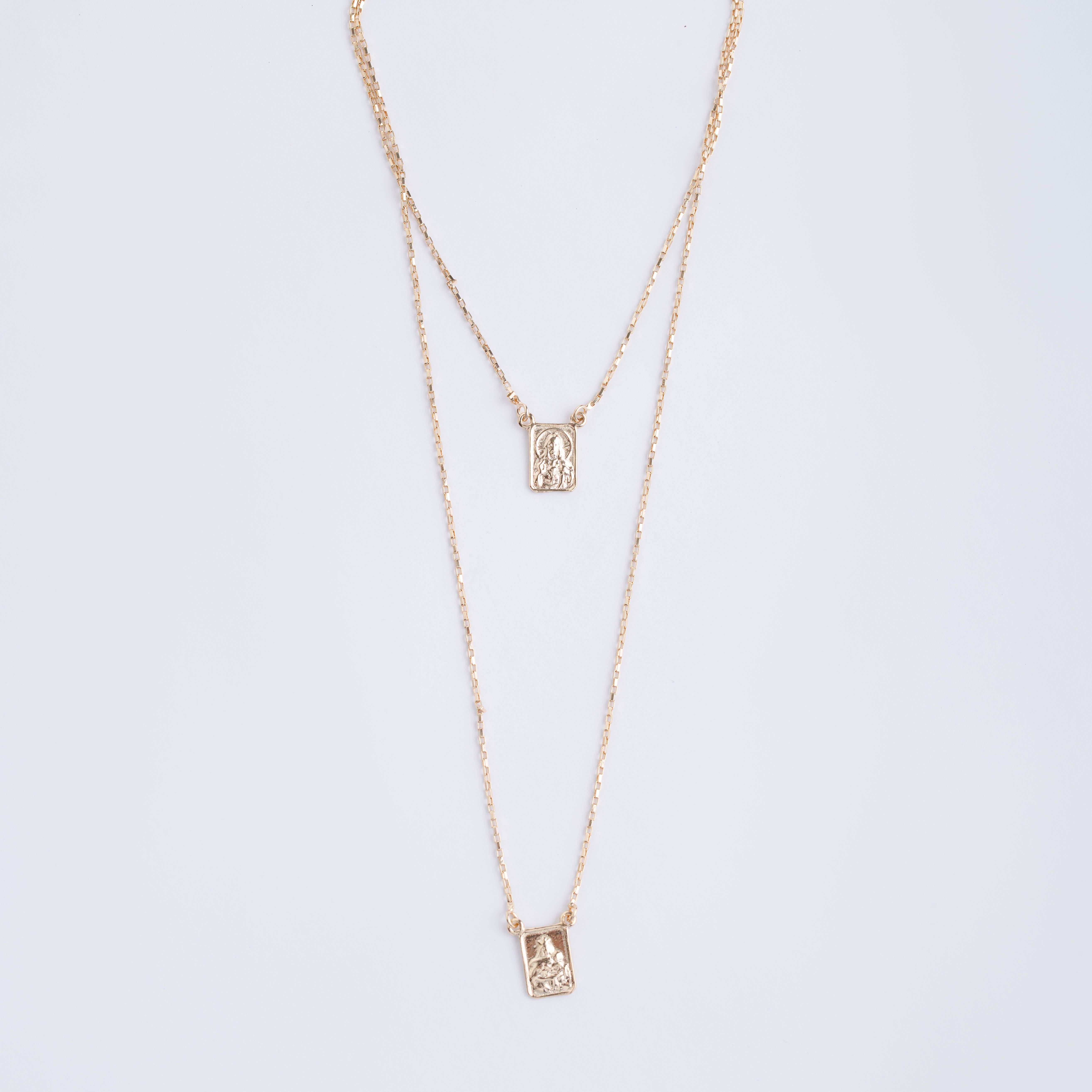 17948 Gold Scapulary Sacred Heart of Jesus Chain