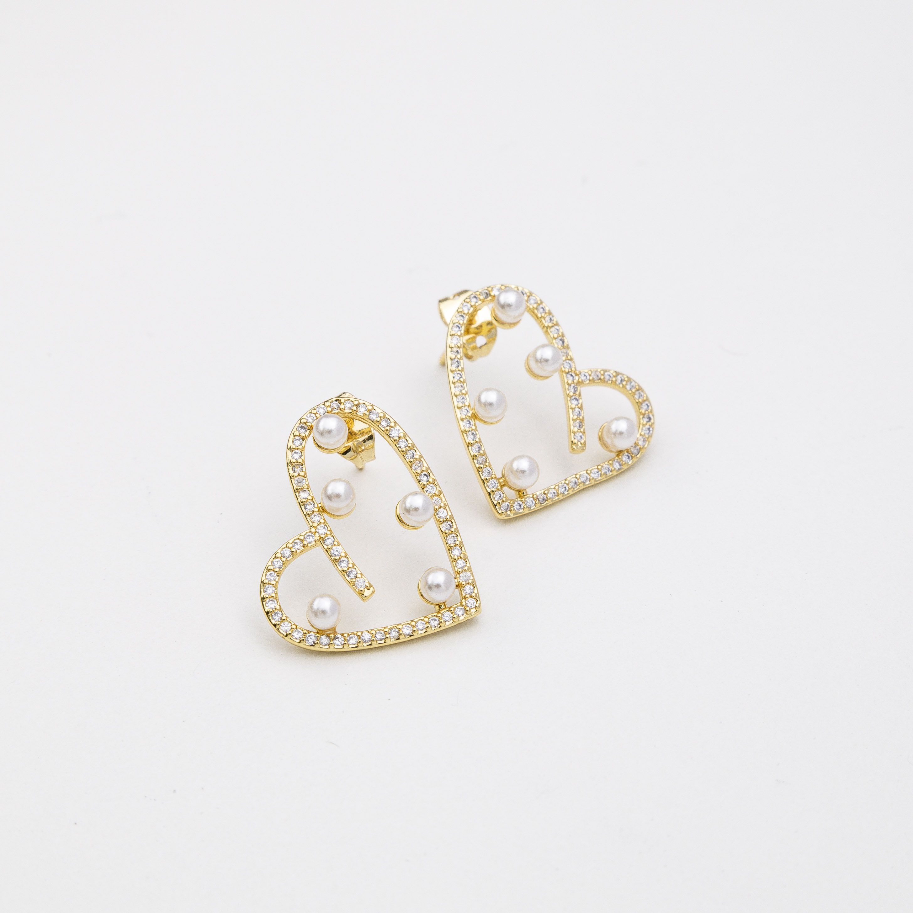 17976 20mm Heart Earring Pearls with Micropave