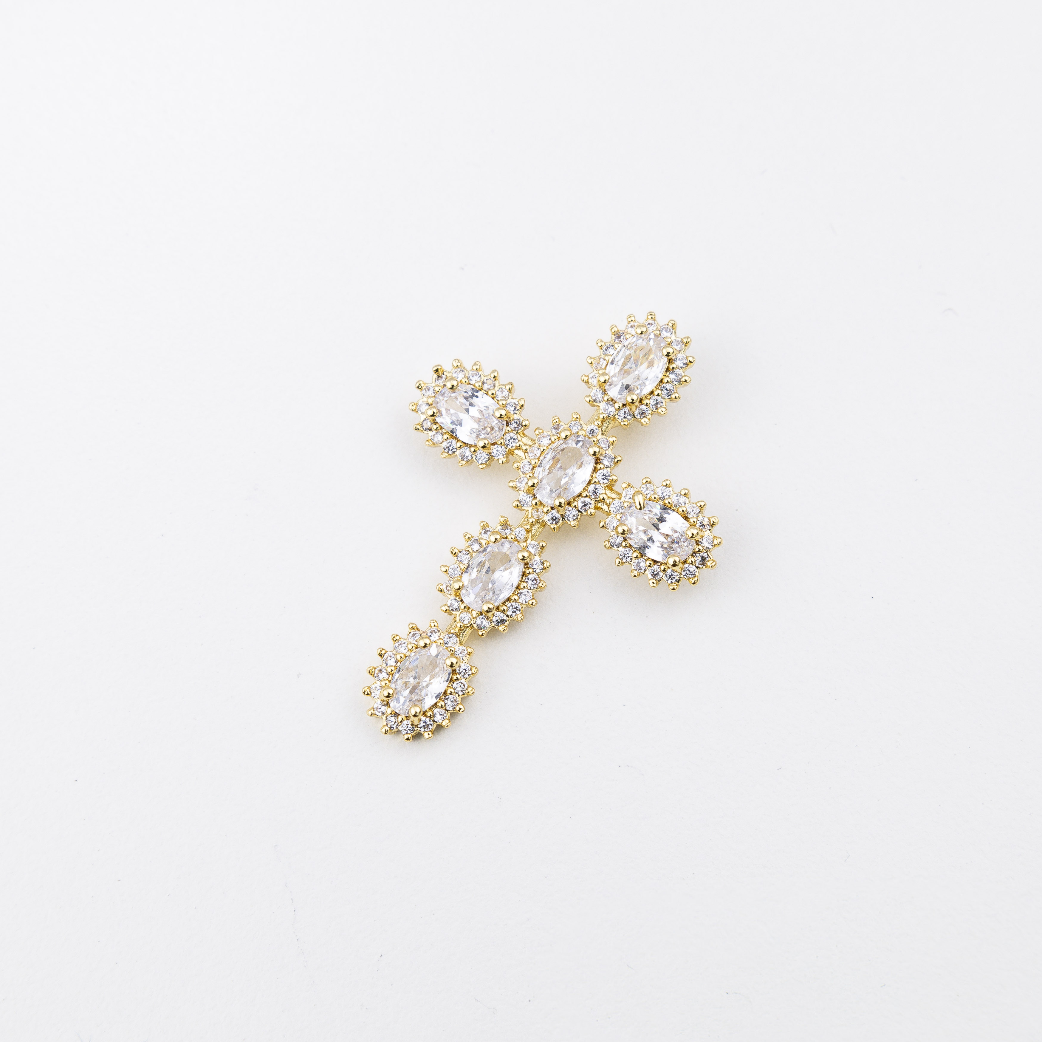 18021 Crystal Luminance Cross Pendant
