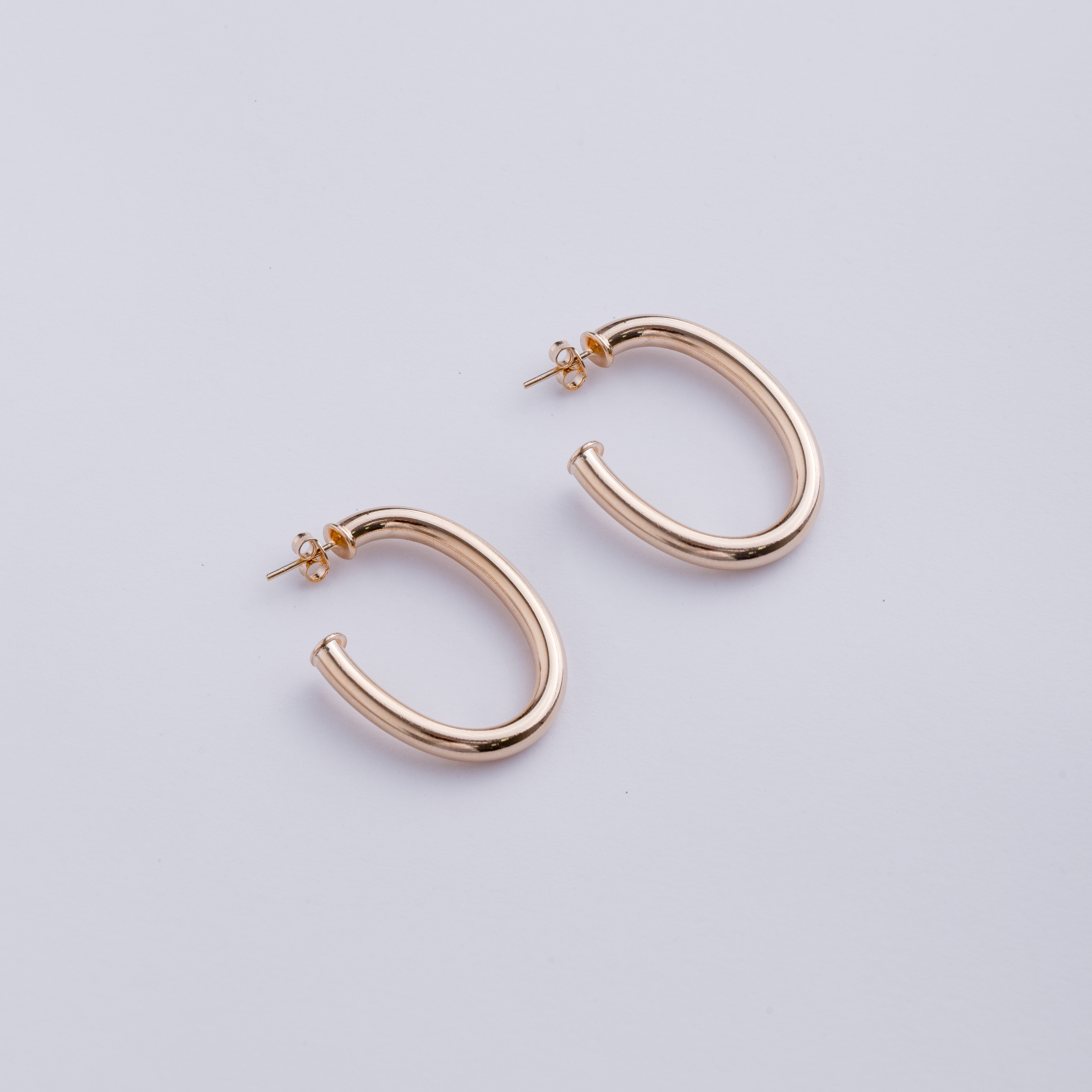 18161 36x4mm Gold Oval Hoops Earring