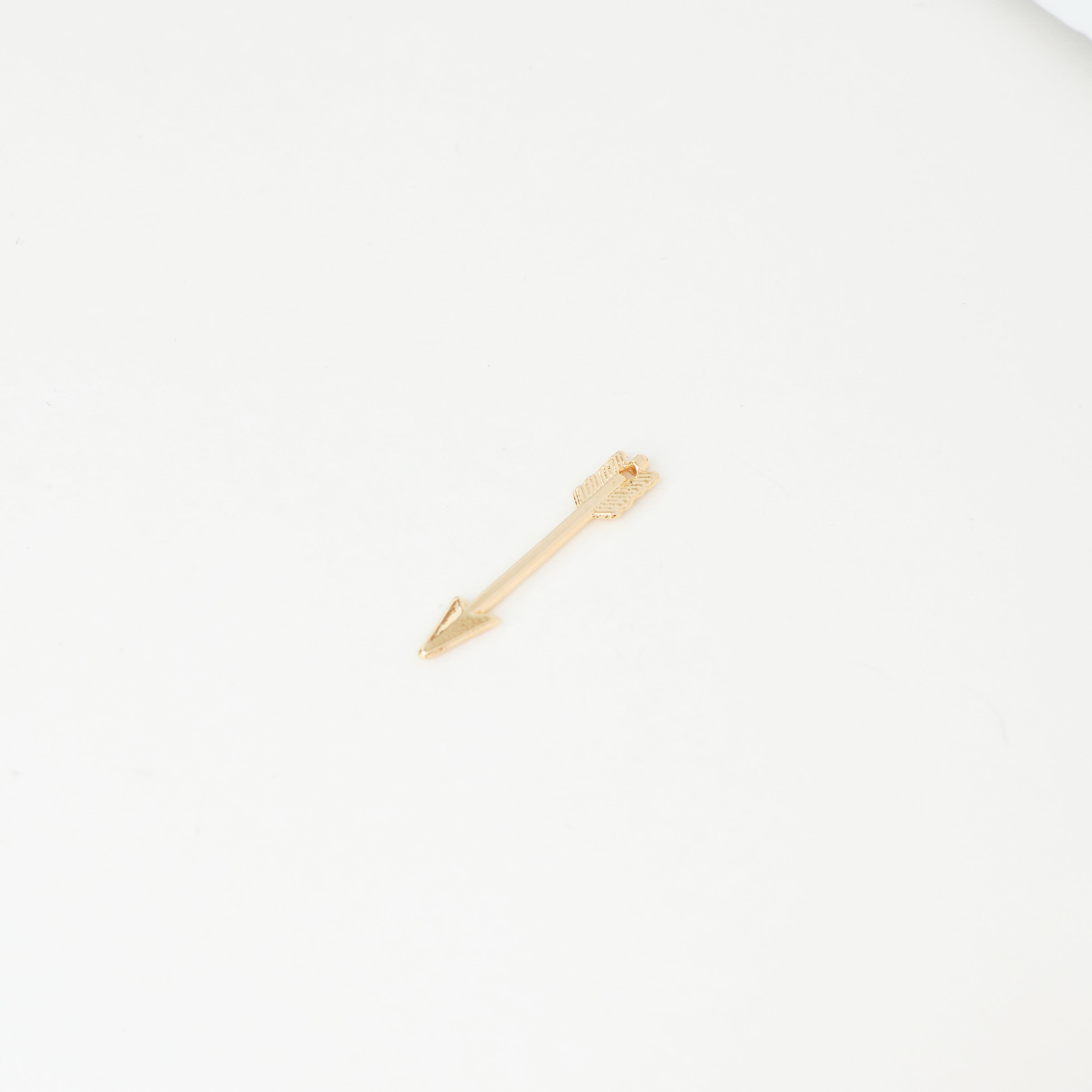 2641 Gold Arrow Pendant