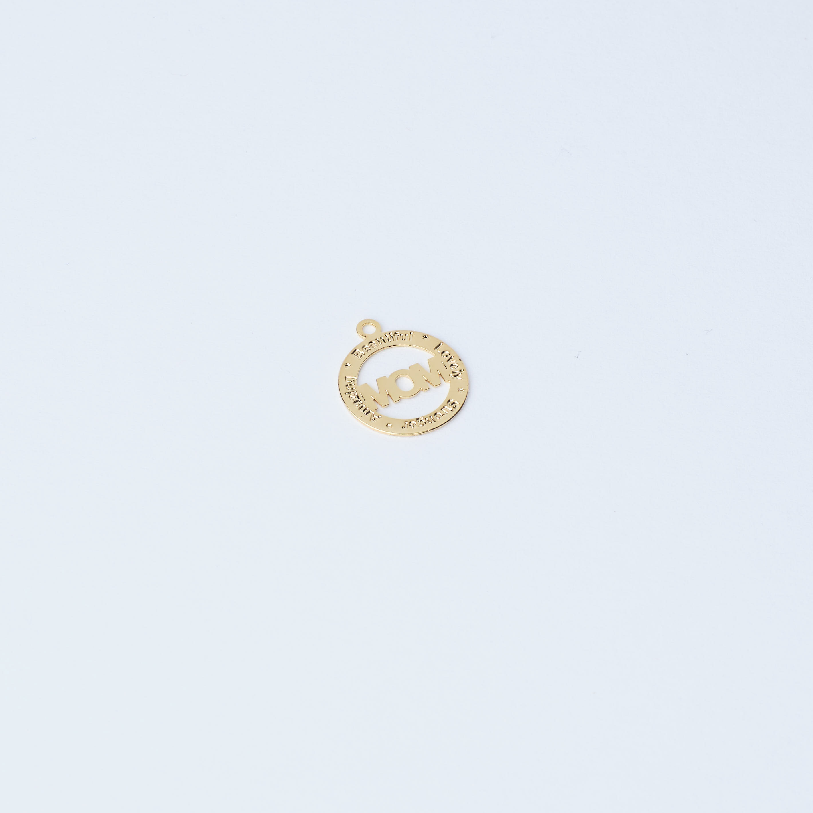 3119 Circle of Love Mom Pendant