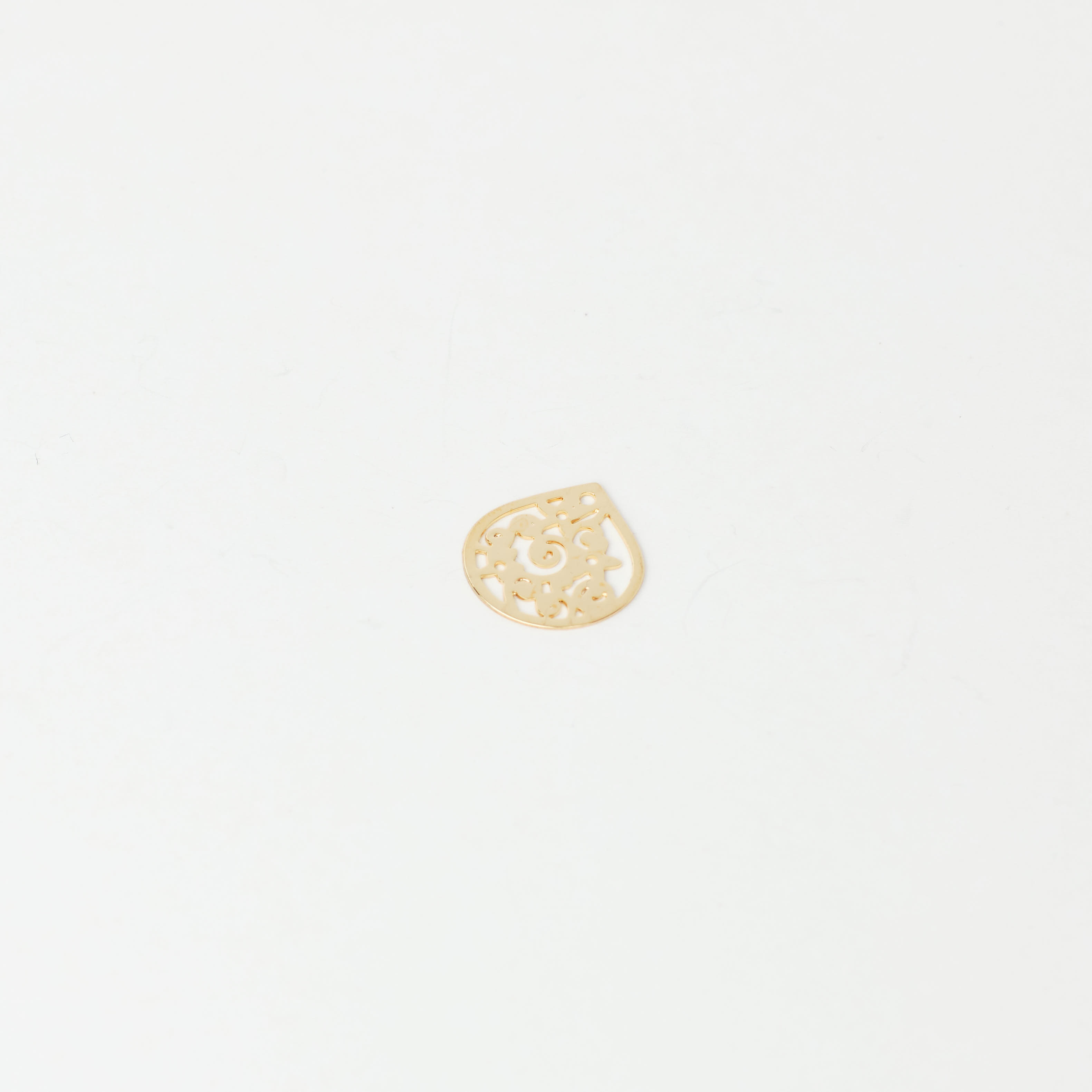 5445 Filigree Drop Charm