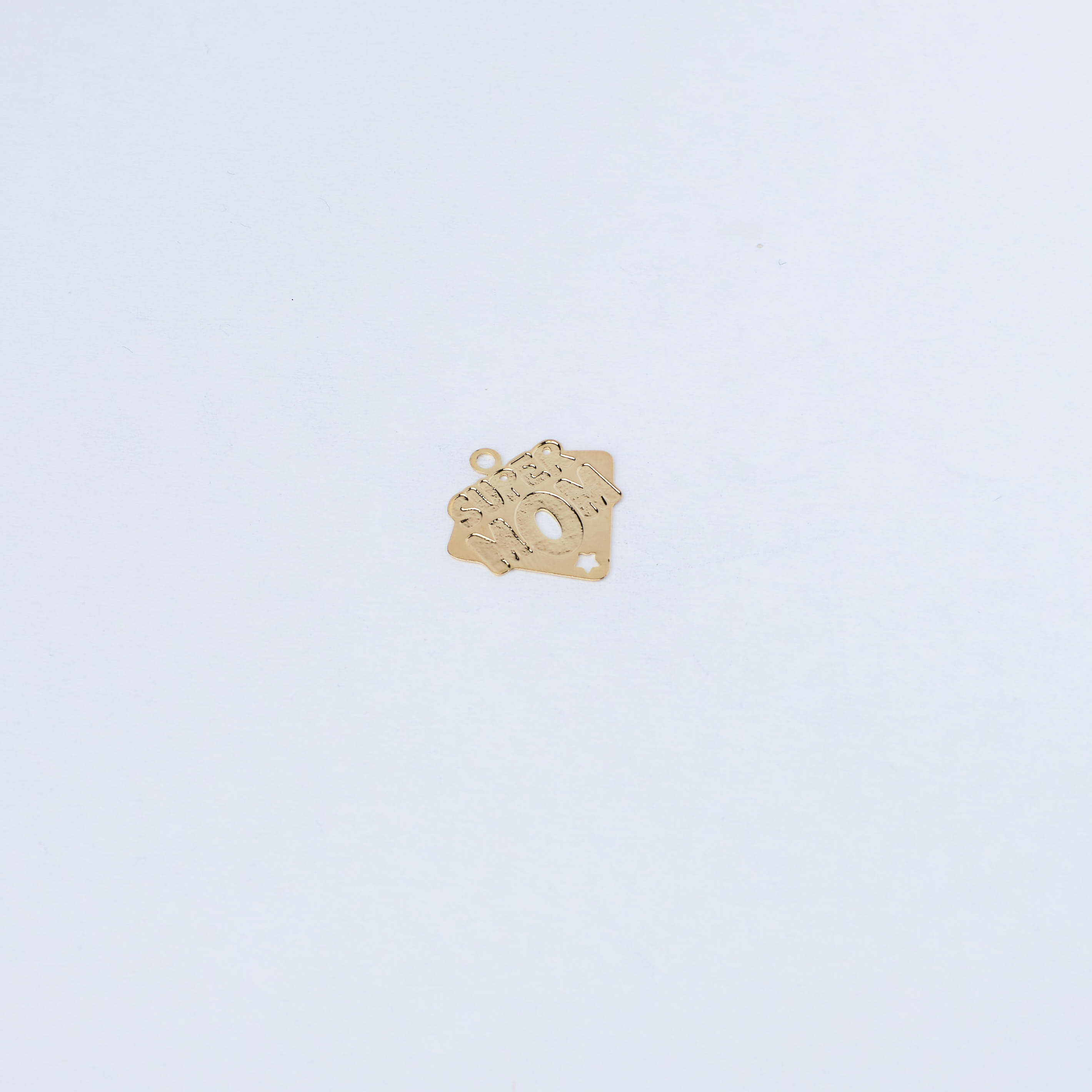 6049 Small Super Mama Pendant