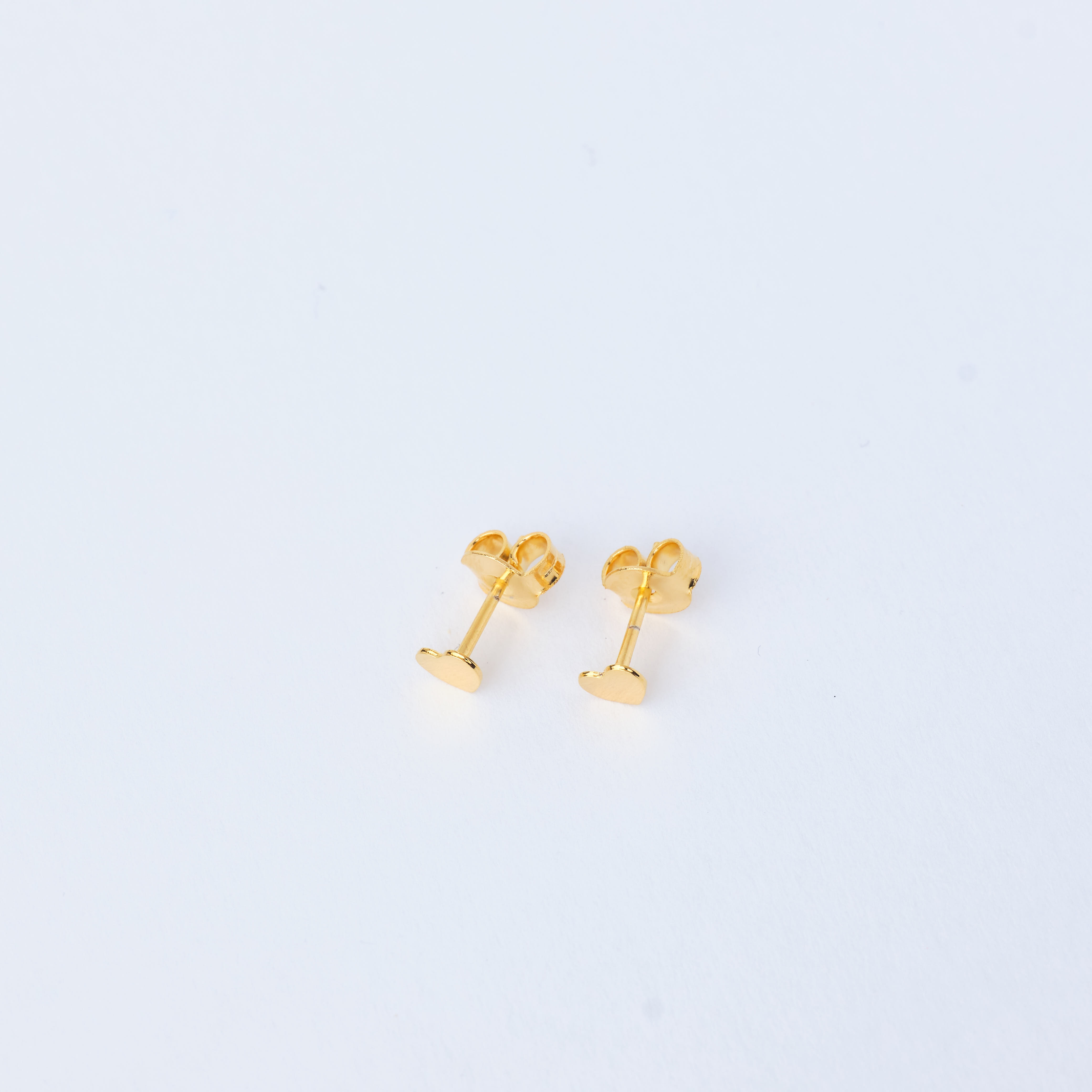 6669 Earring Stud Gold Heart