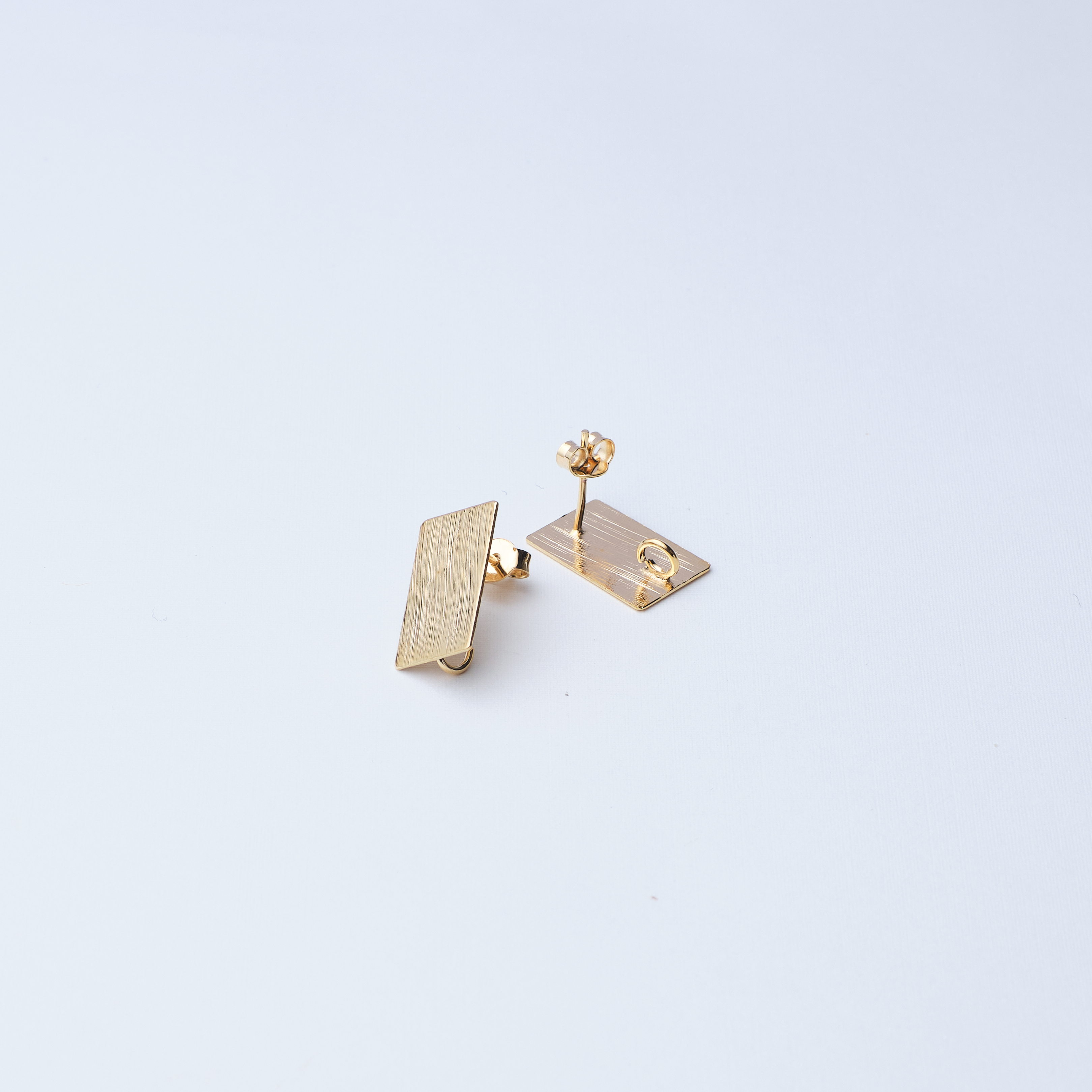 6915 Rectangle Base Earring