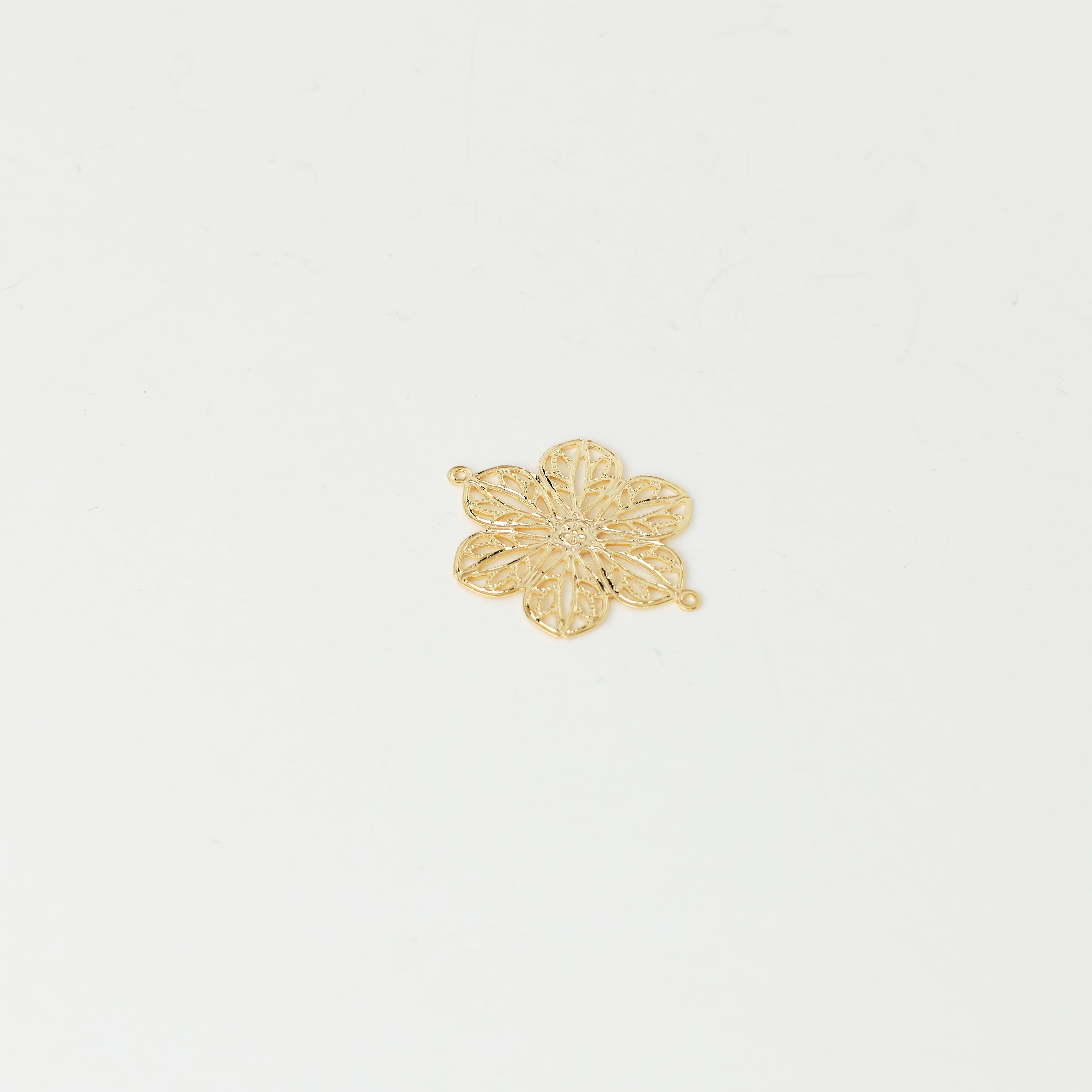 7693 Gold-Plated Flower Connector