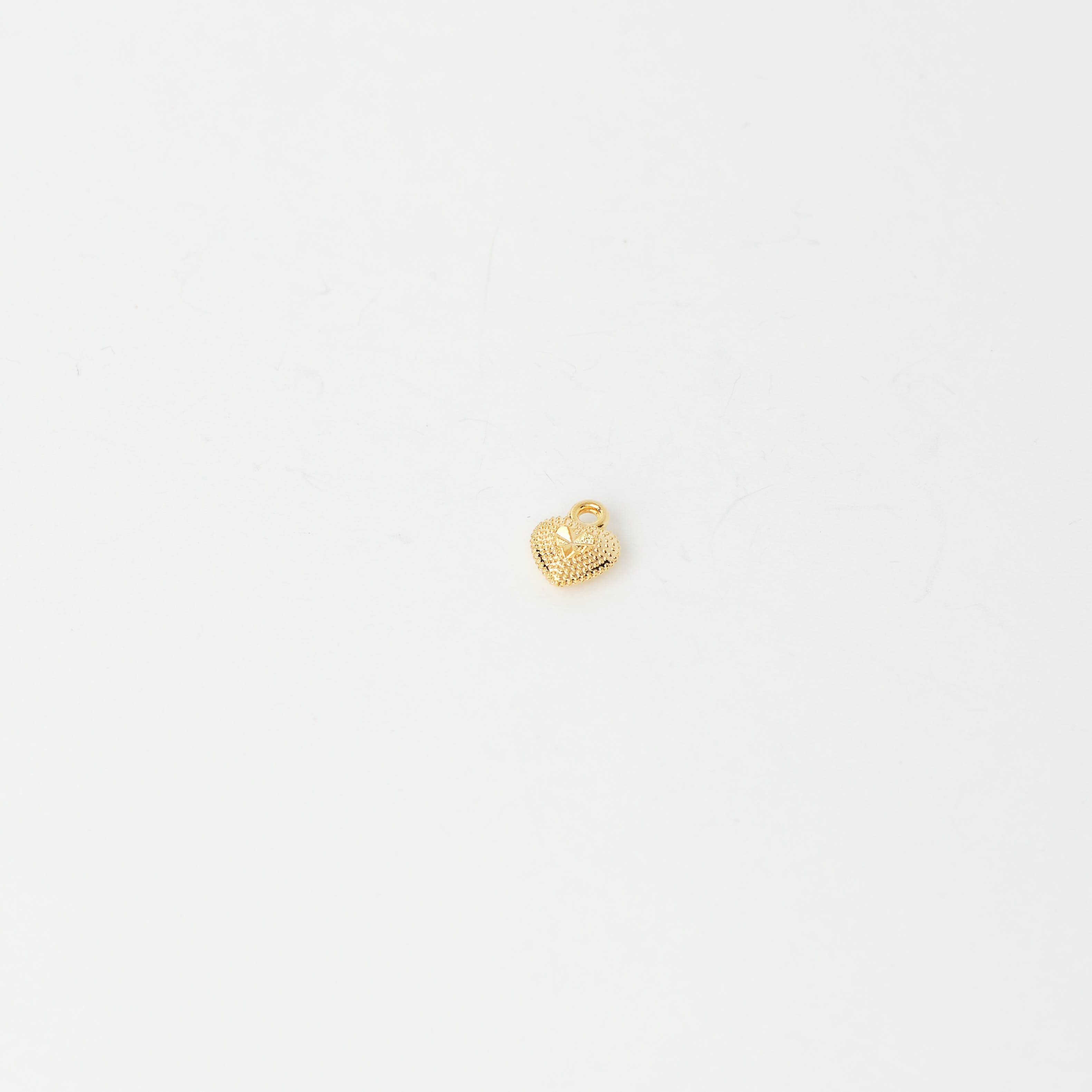 7770 Mini Textured Heart Pendant