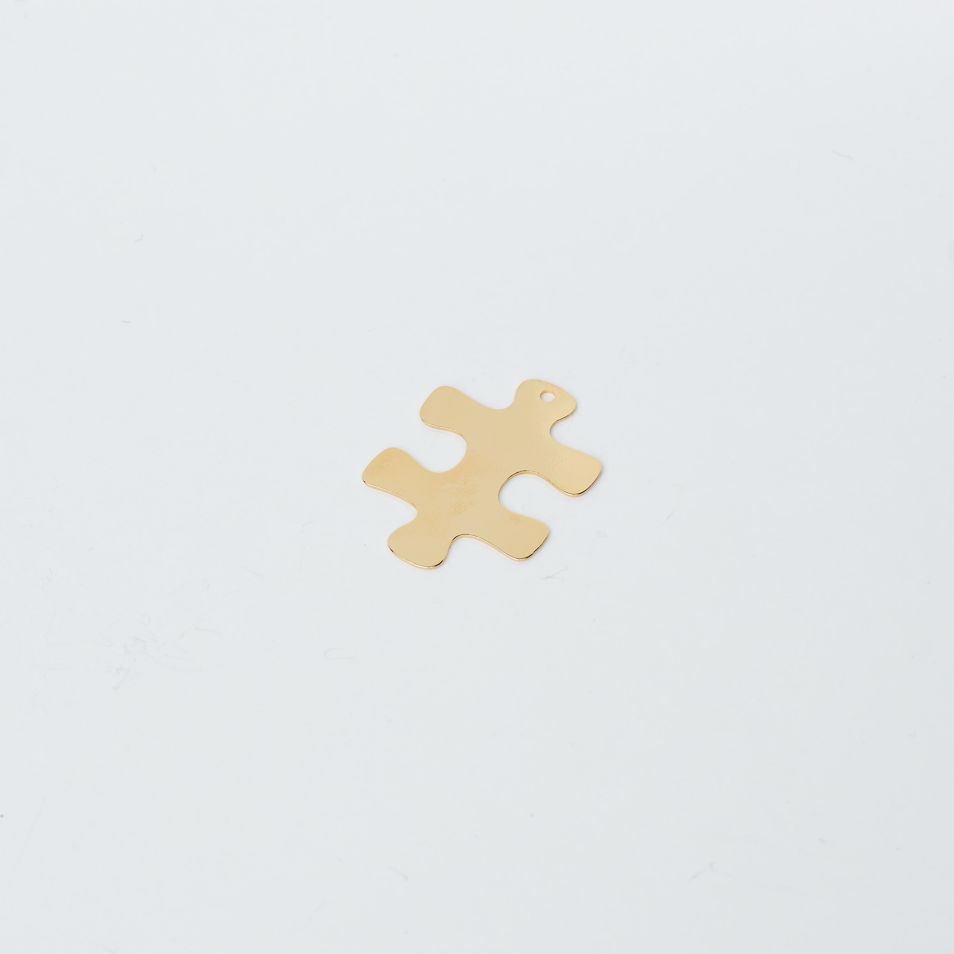 844 Gold Puzzle Pendant