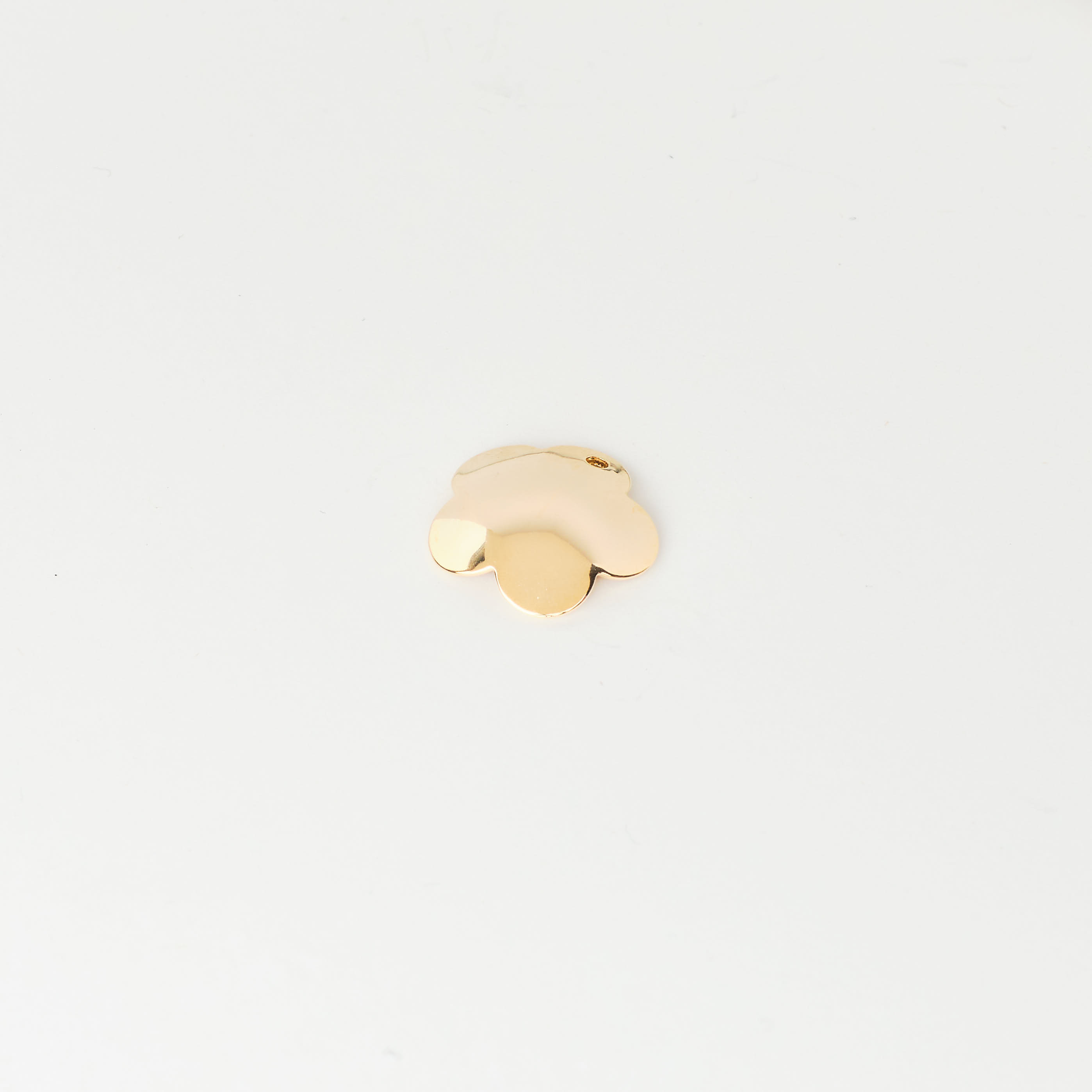 870 Concave Flower Pendant