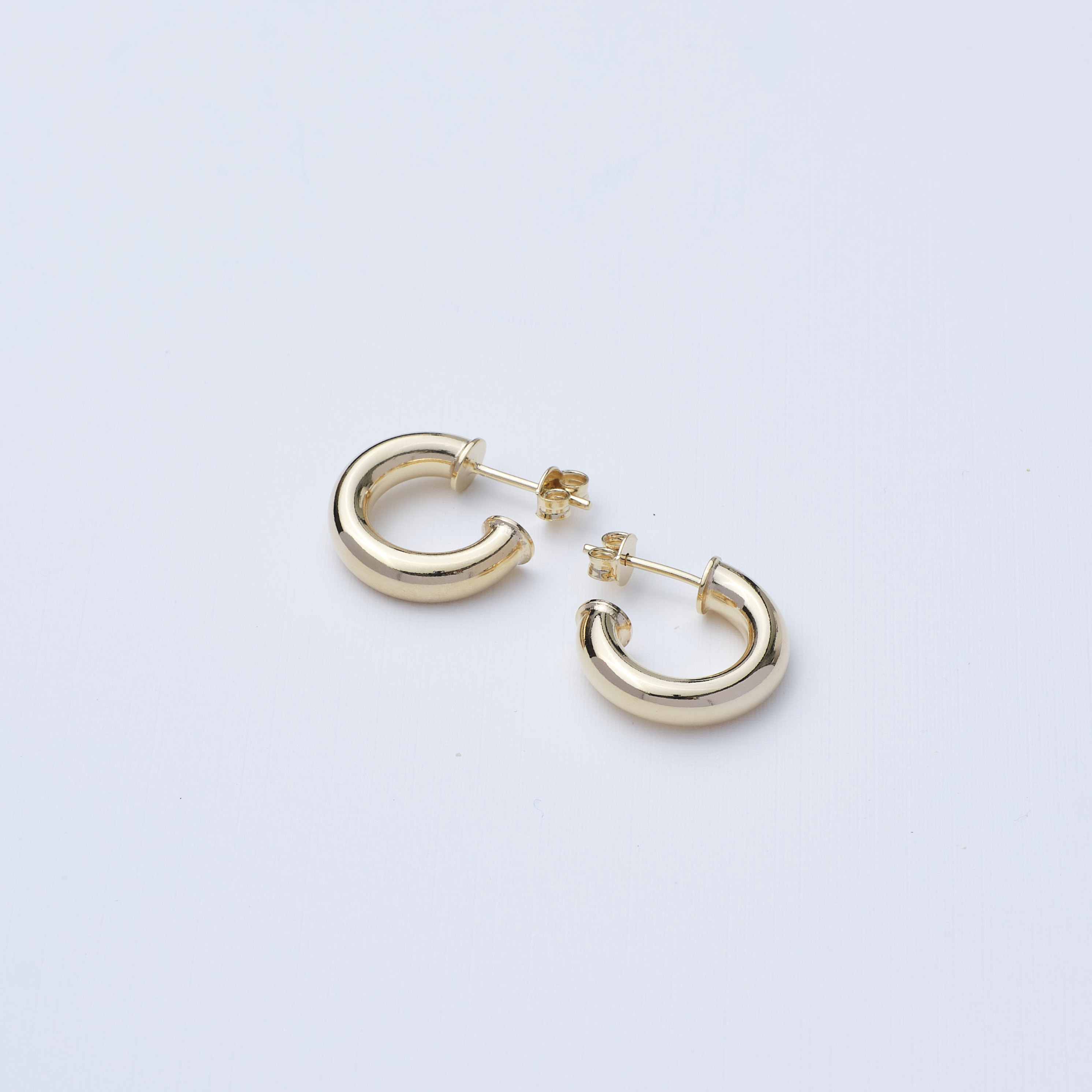 9347 18x4mm Gold Earring Hoop